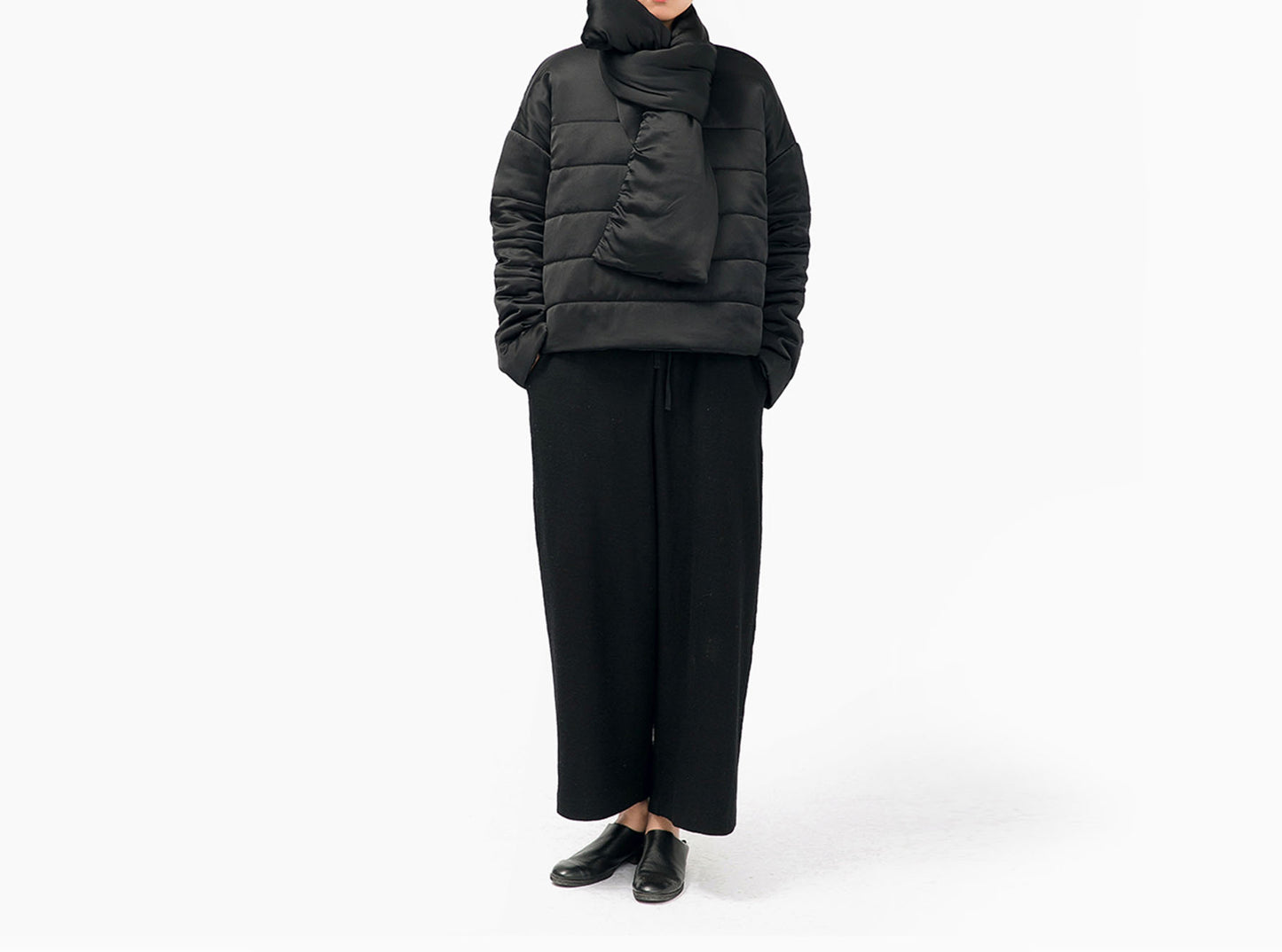 edoa Black Silk Satin Quilted Jacket 