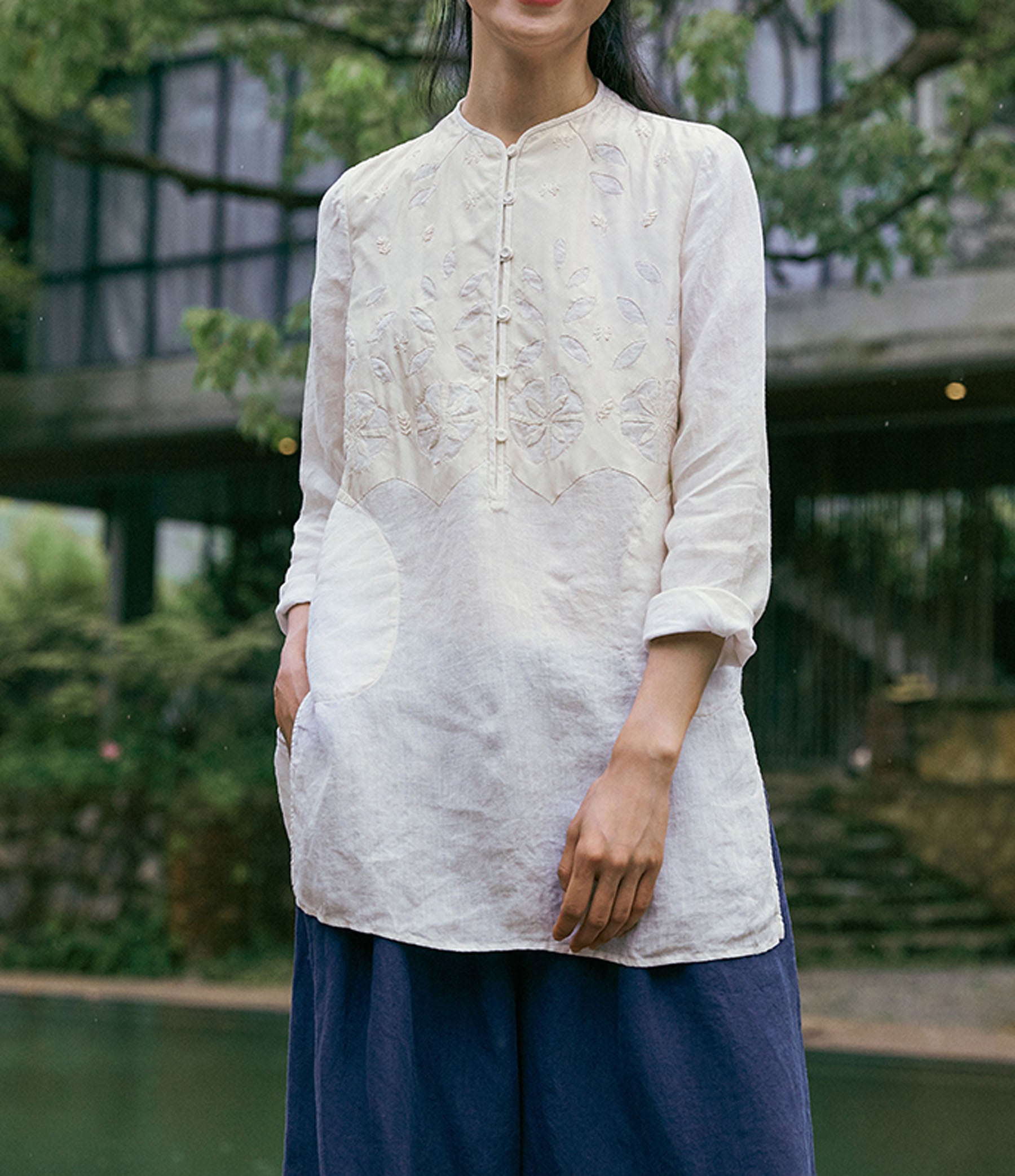 edoa Washed Linen Blouse Decored with Toned Dupioni Hand-sewn Applique' 