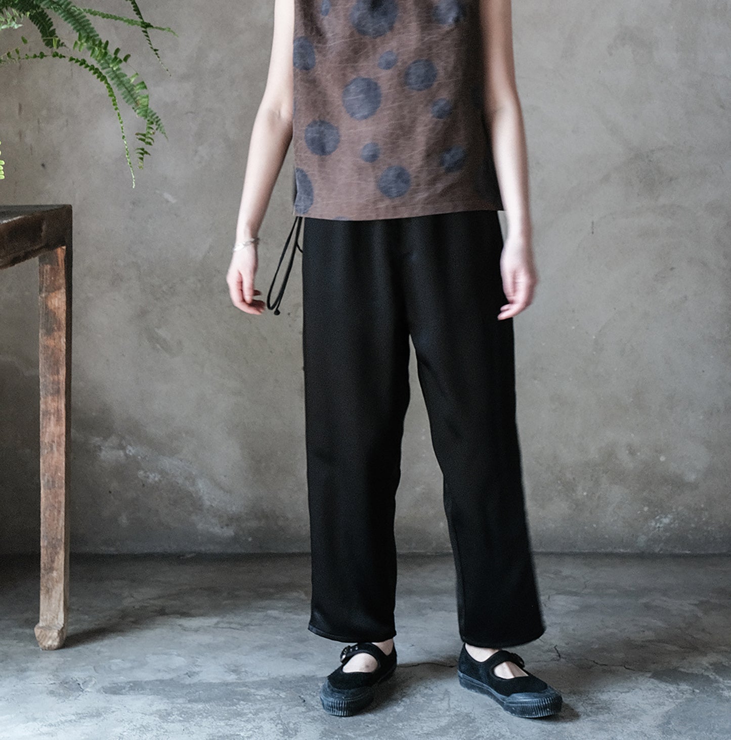 edoa Mud Silk Tapered Pants
