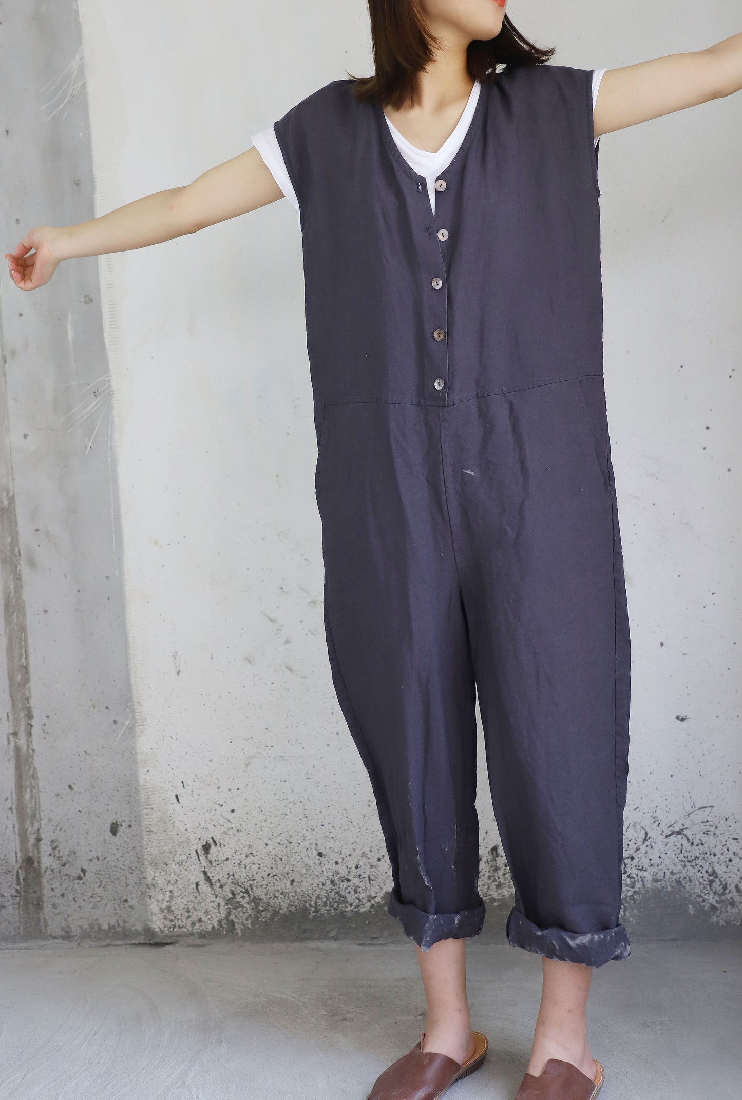 edoa Loose Fitting Linen Jumpsuit