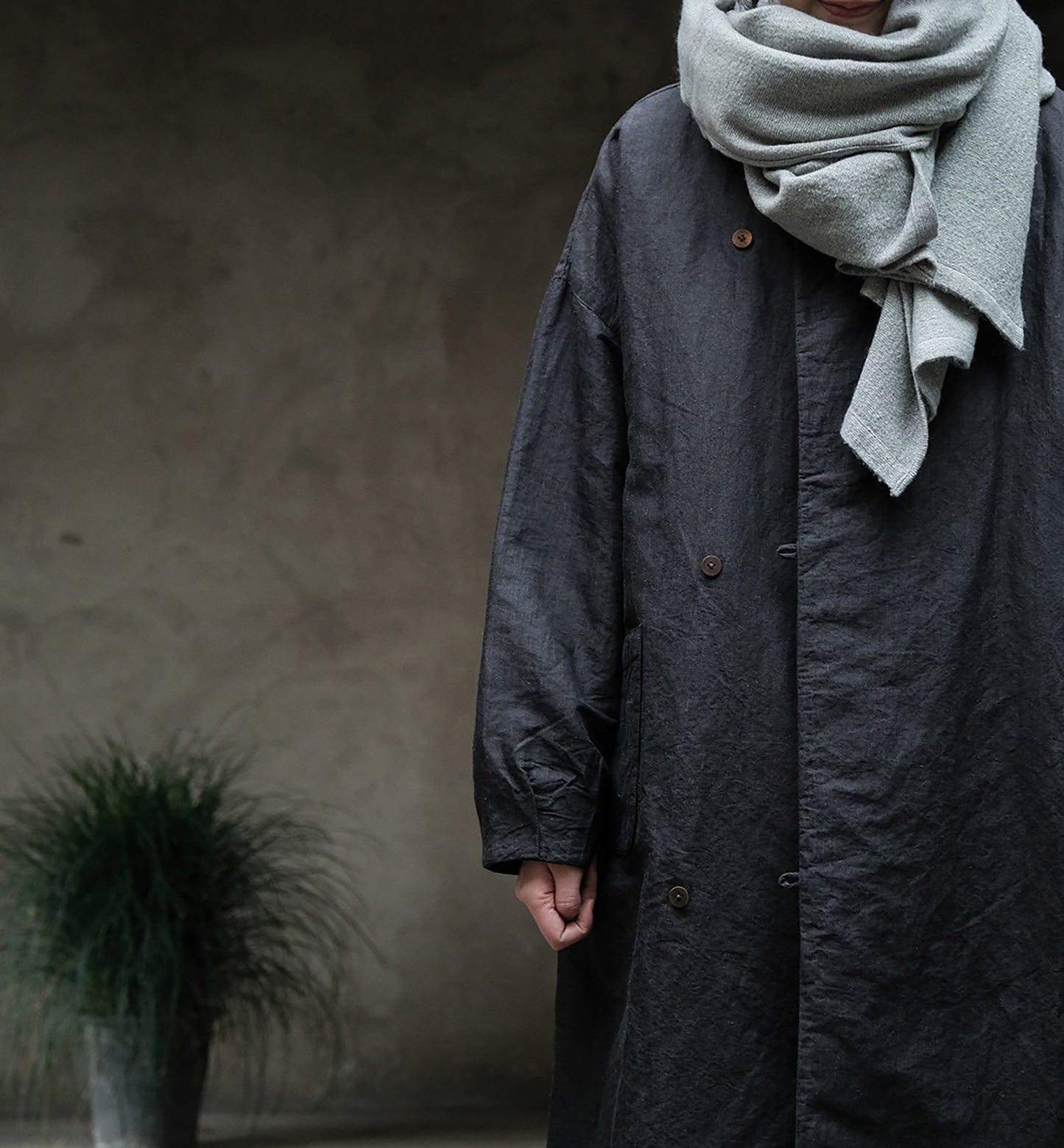 edoa Yarn-dyed Linen Cotton Blend Padded Long Coat
