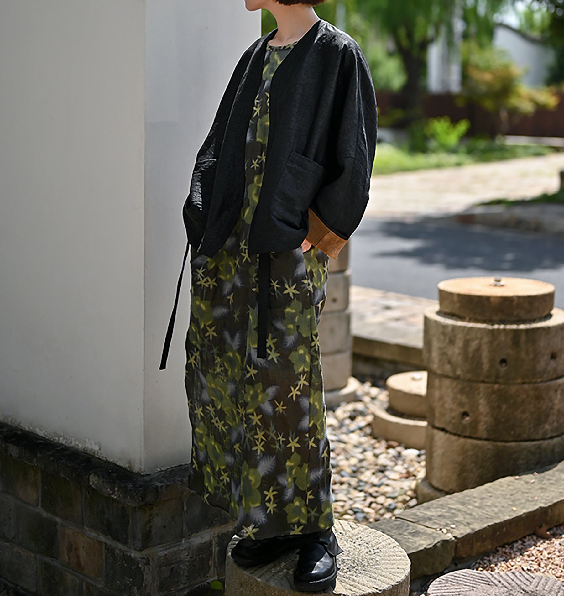 edoa Reversible Cracked Mud Silk Jacket