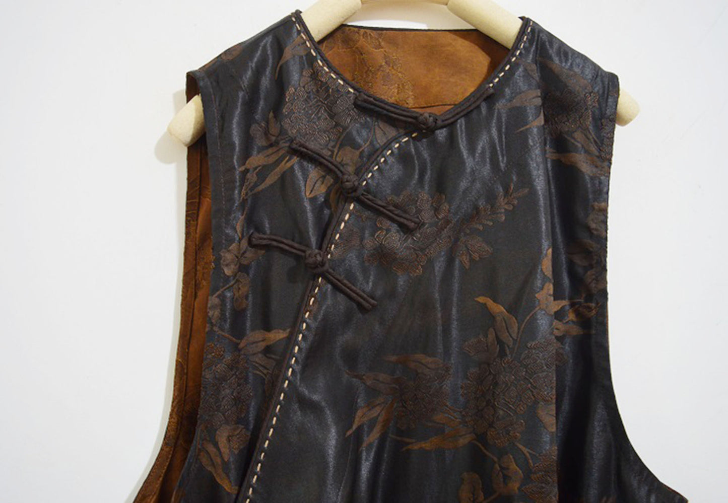 edoa Mud Silk Rayon Blend Jacquard Chinese Vest