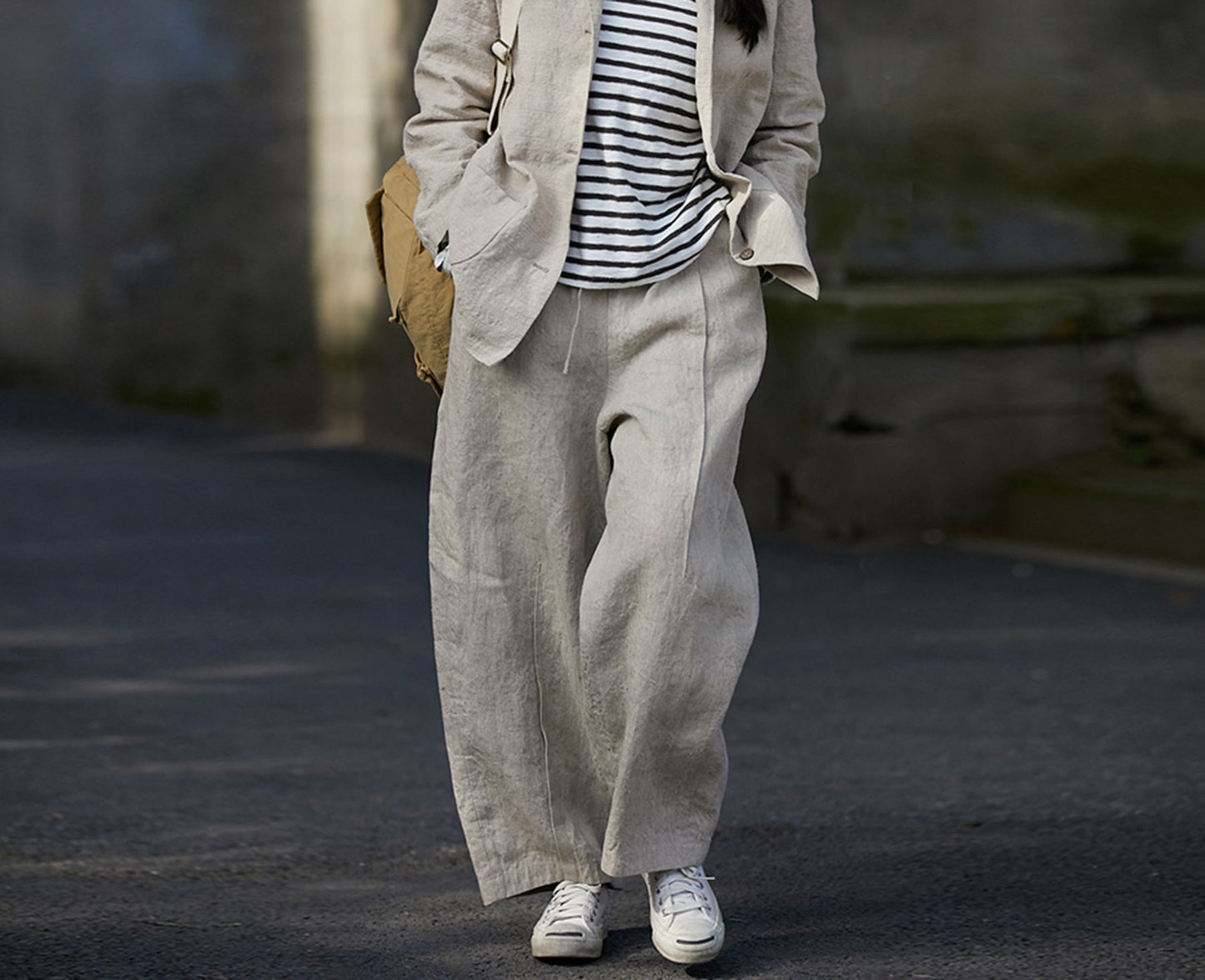 edoa Linen Asymmetric Tucks Wide Leg Crop Pants
