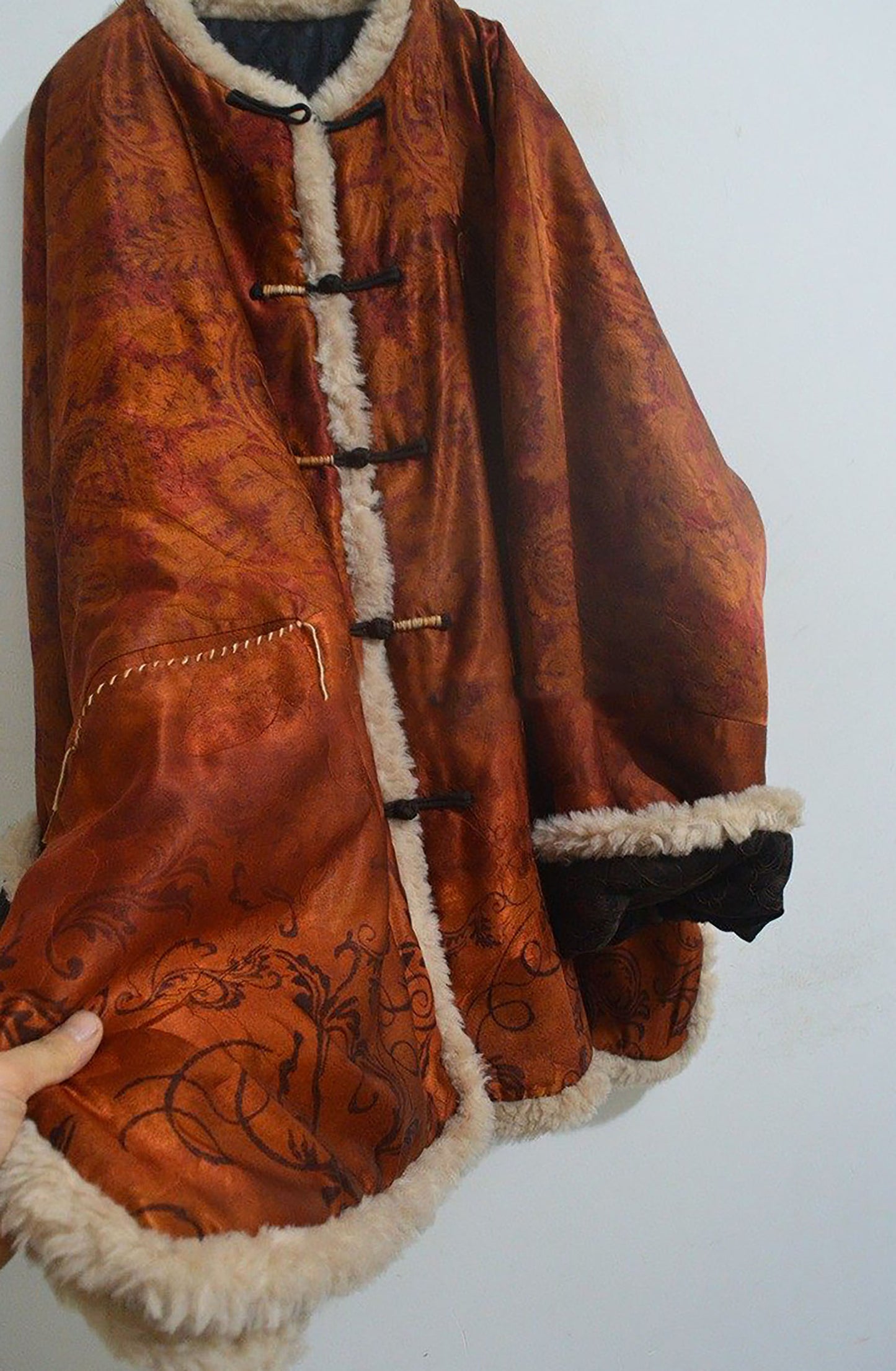 edoa Oversized Printed Mud Silk Charmeuse Padded Coat