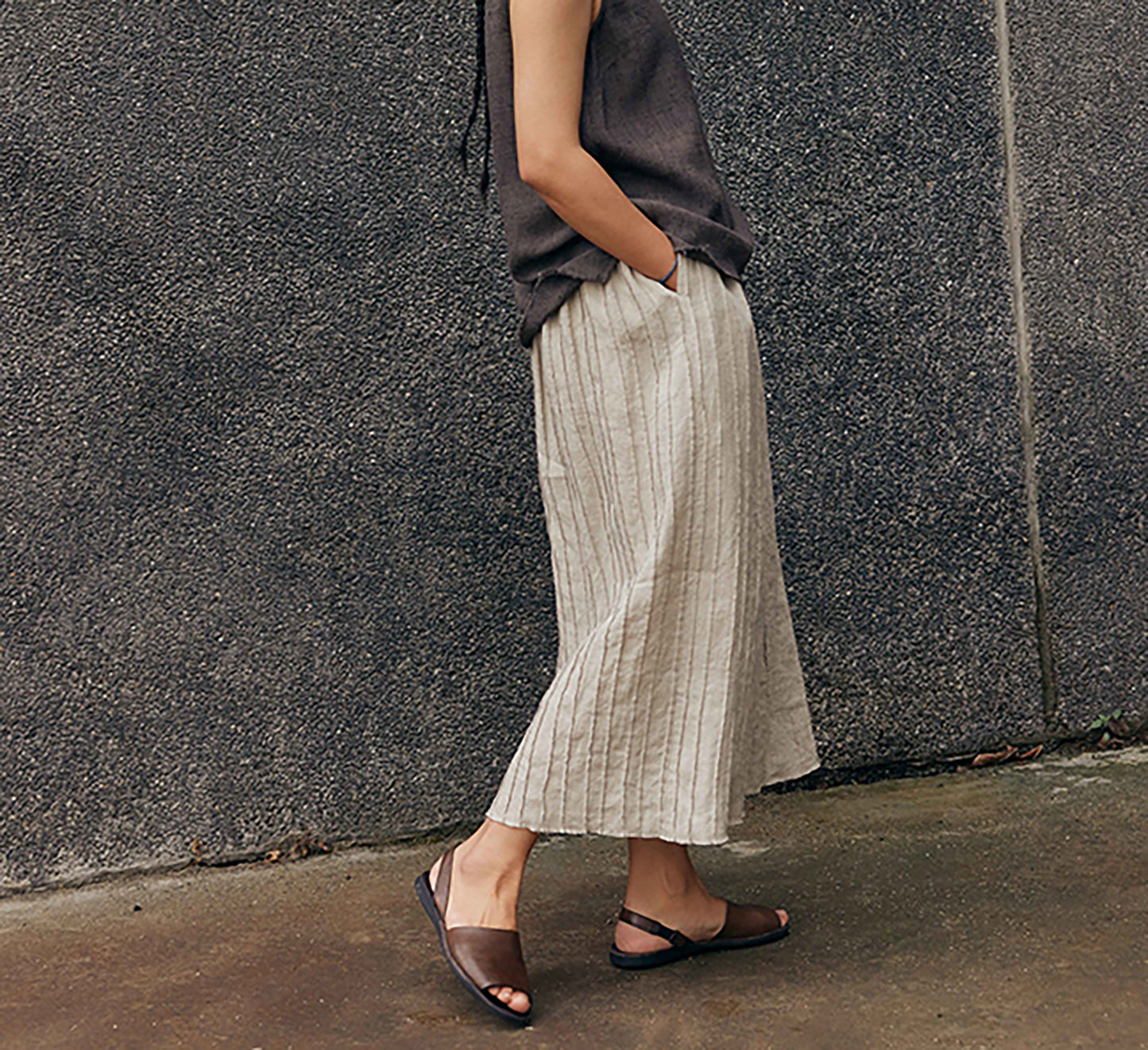 edoa Flax Linen PIntucked Skirt 