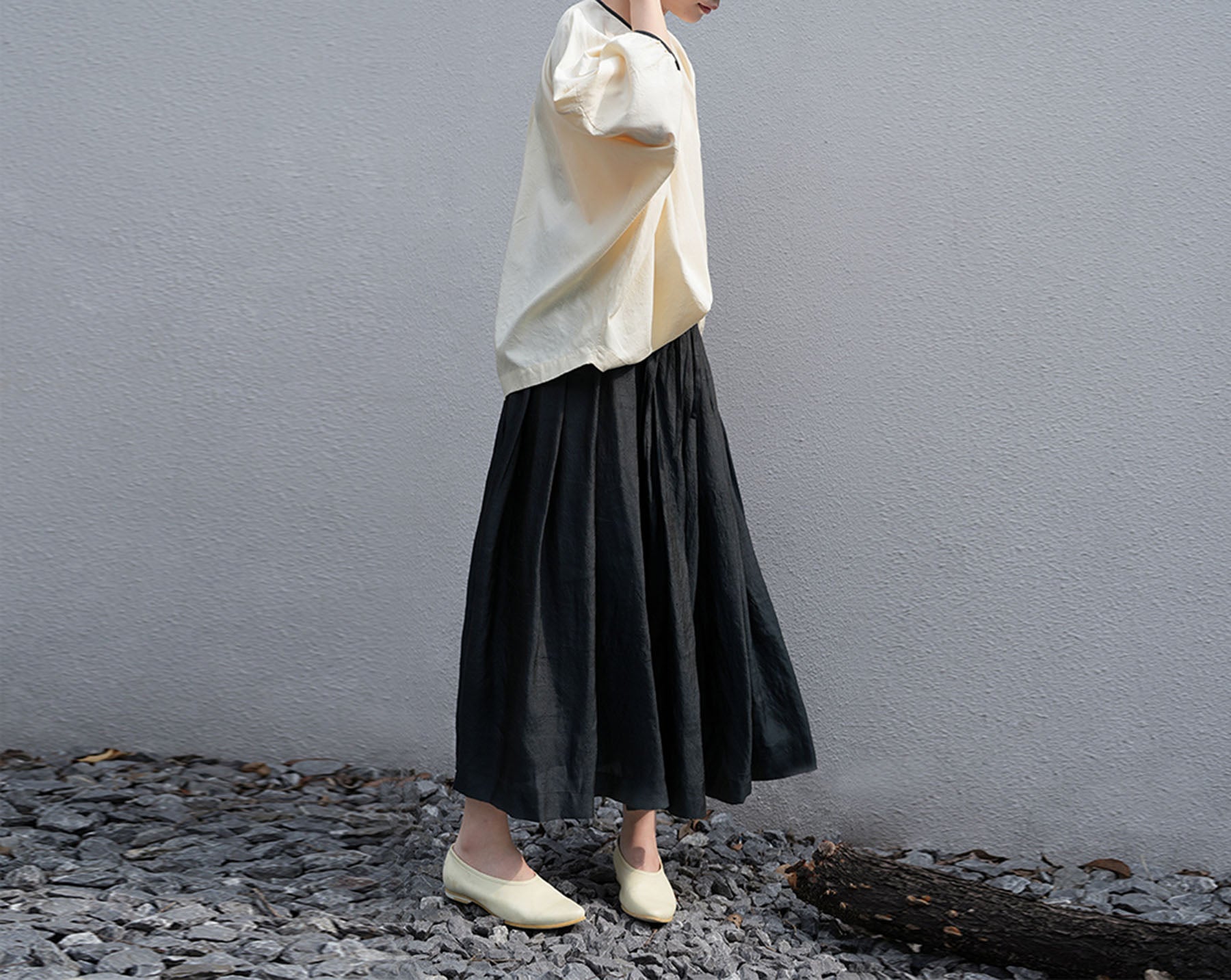 edoa Black Dupioni Tussah Silk Skirt