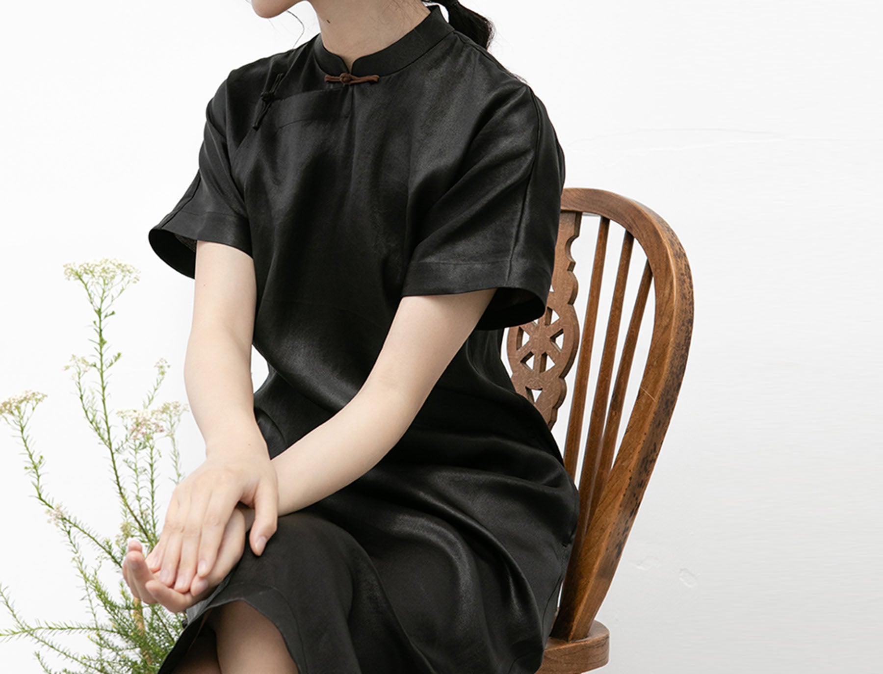 edoa Mud Silk Charmeuse Short Sleeves Qipao