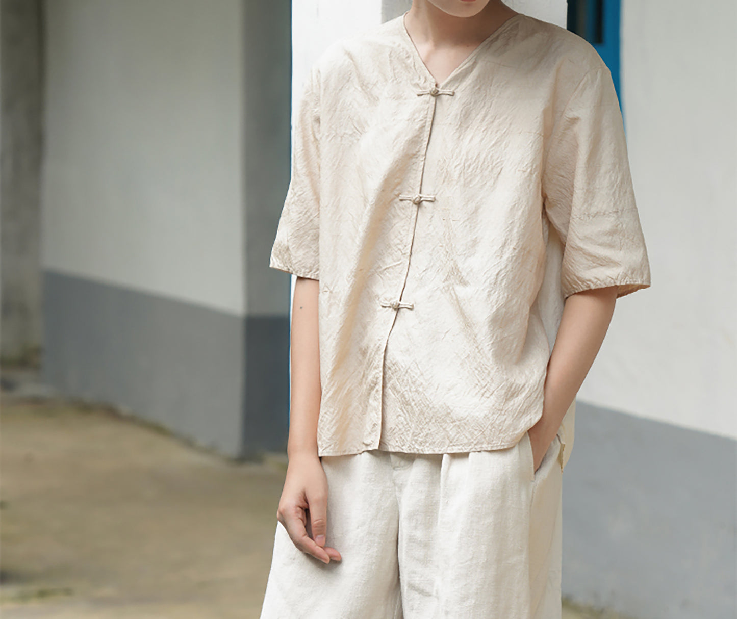 edoa Tussah Dupioni Silk V-neck Blouse