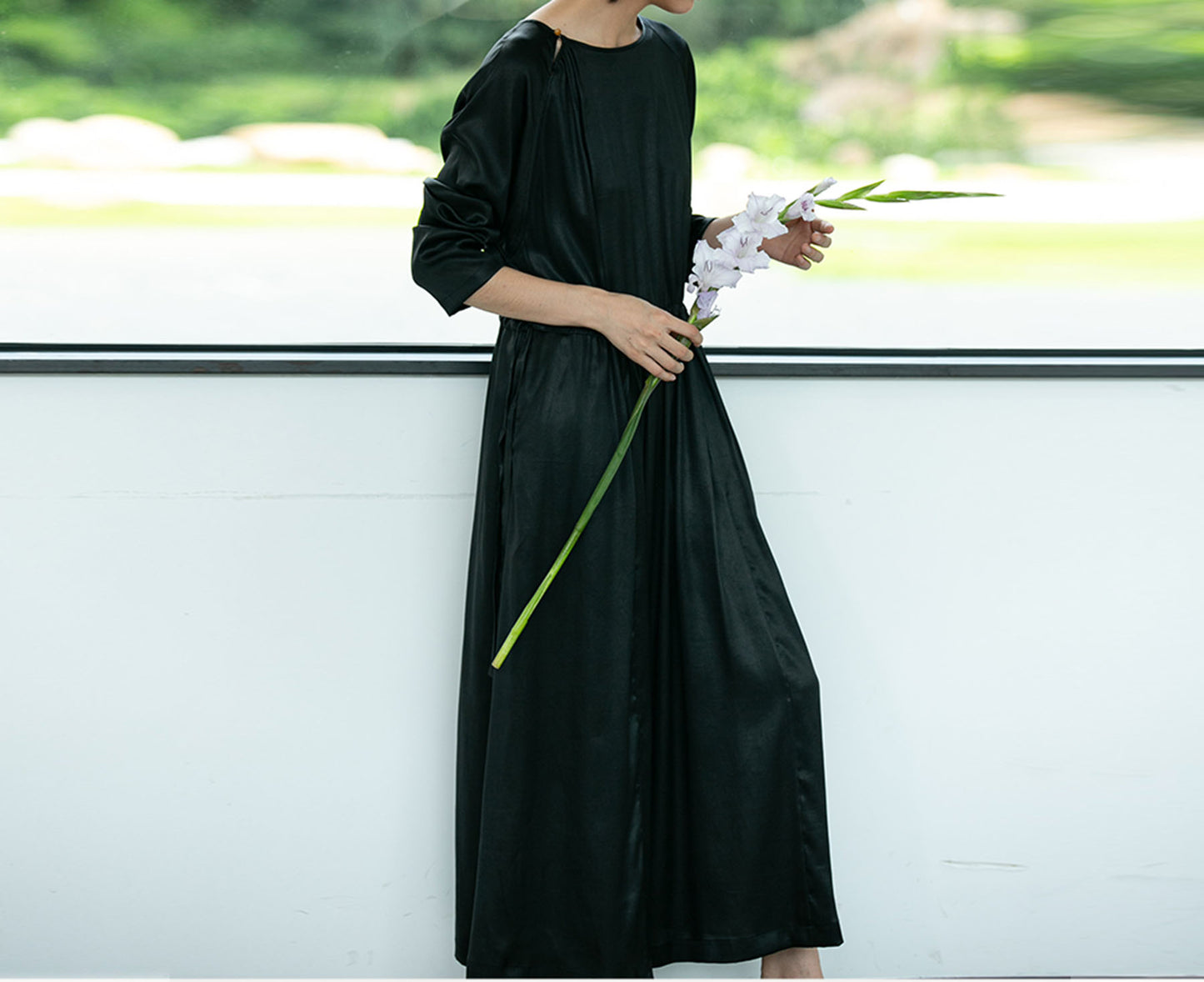 edoa Loose Fitting Mud Silk Crepe Satin Dress 