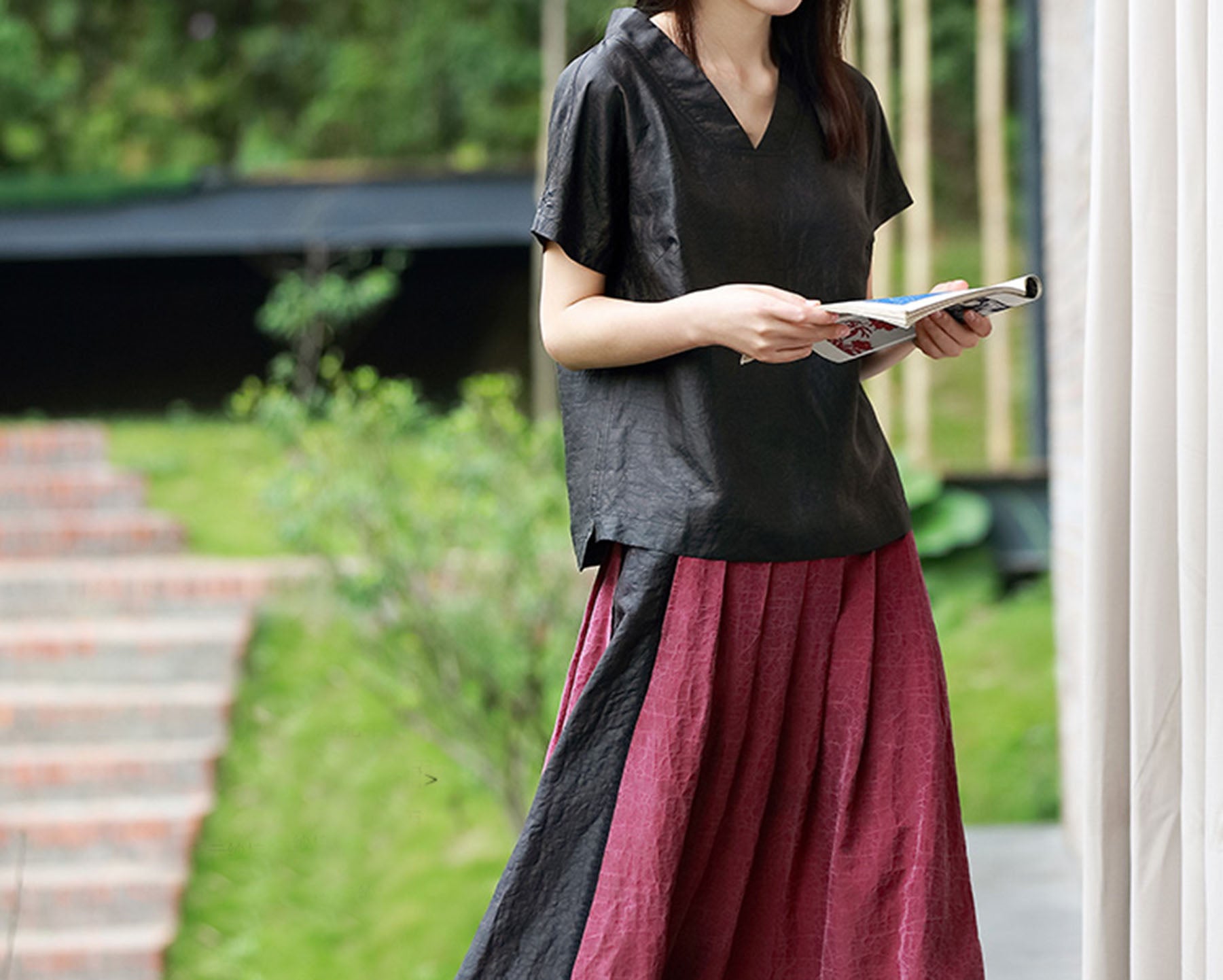 edoa Cracked Mud Silk V-neck Tee