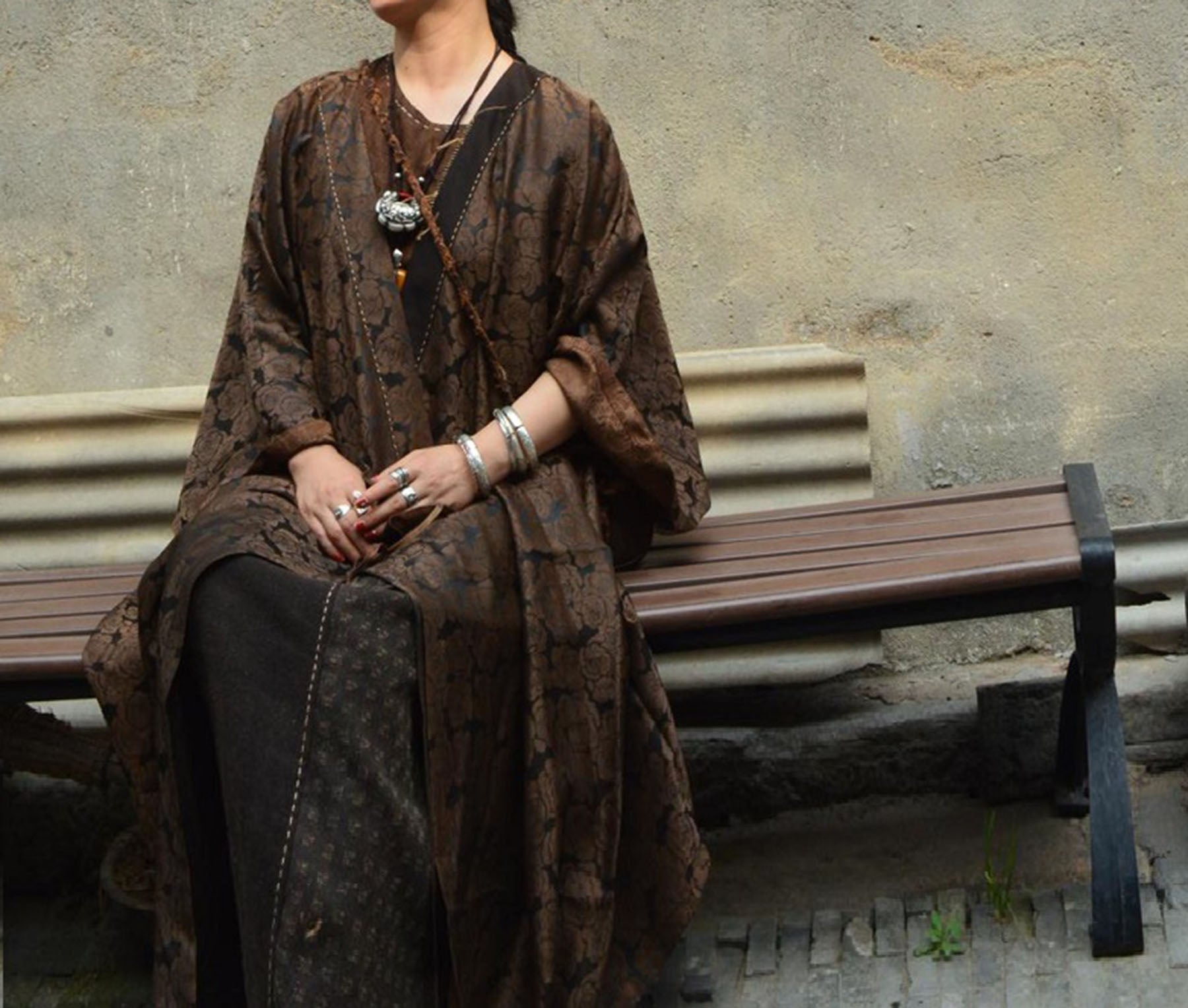 edoa Mud Silk Jacquard Kimono Coat in Rose Pattern