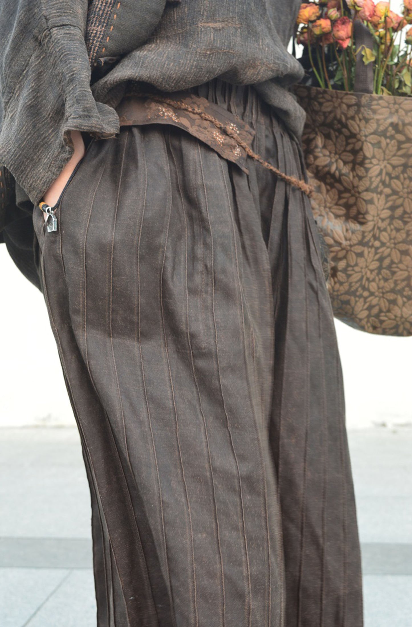 edoa Mud Noil Silk Pintucked Wide-leg Pants
