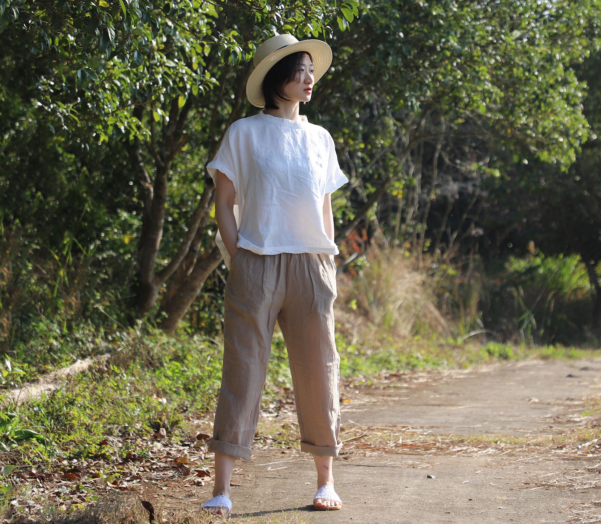 edoa White Oversized Linen Square Top with Twisted neck