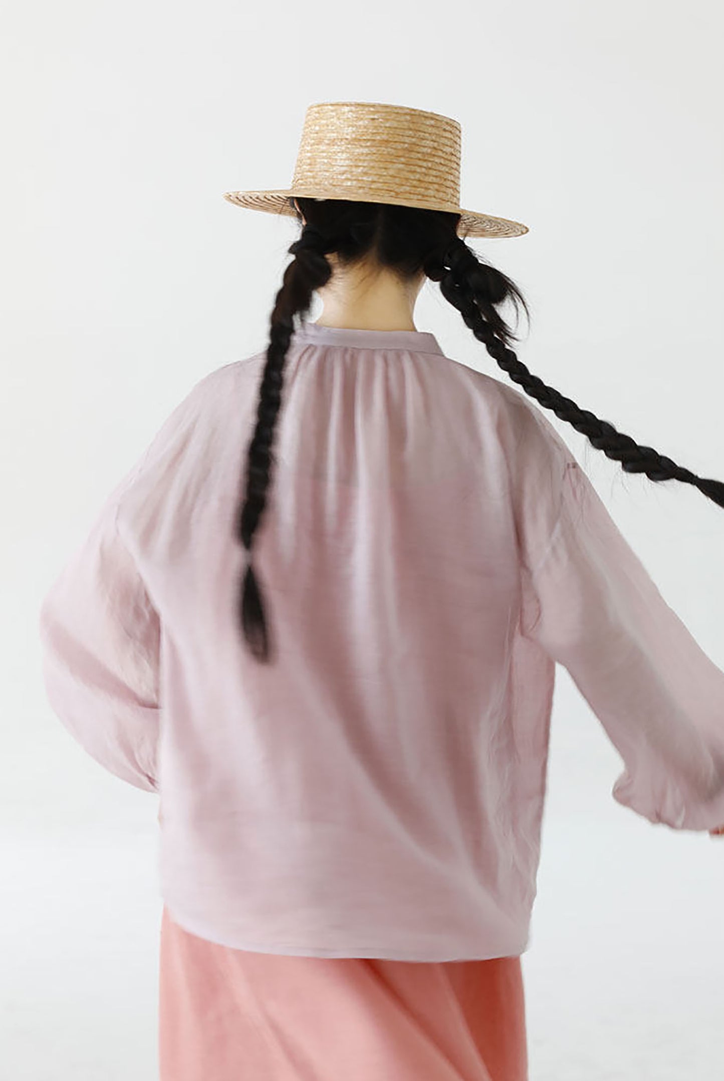 edoa High Counted Ramie Long Sleeves Blouse