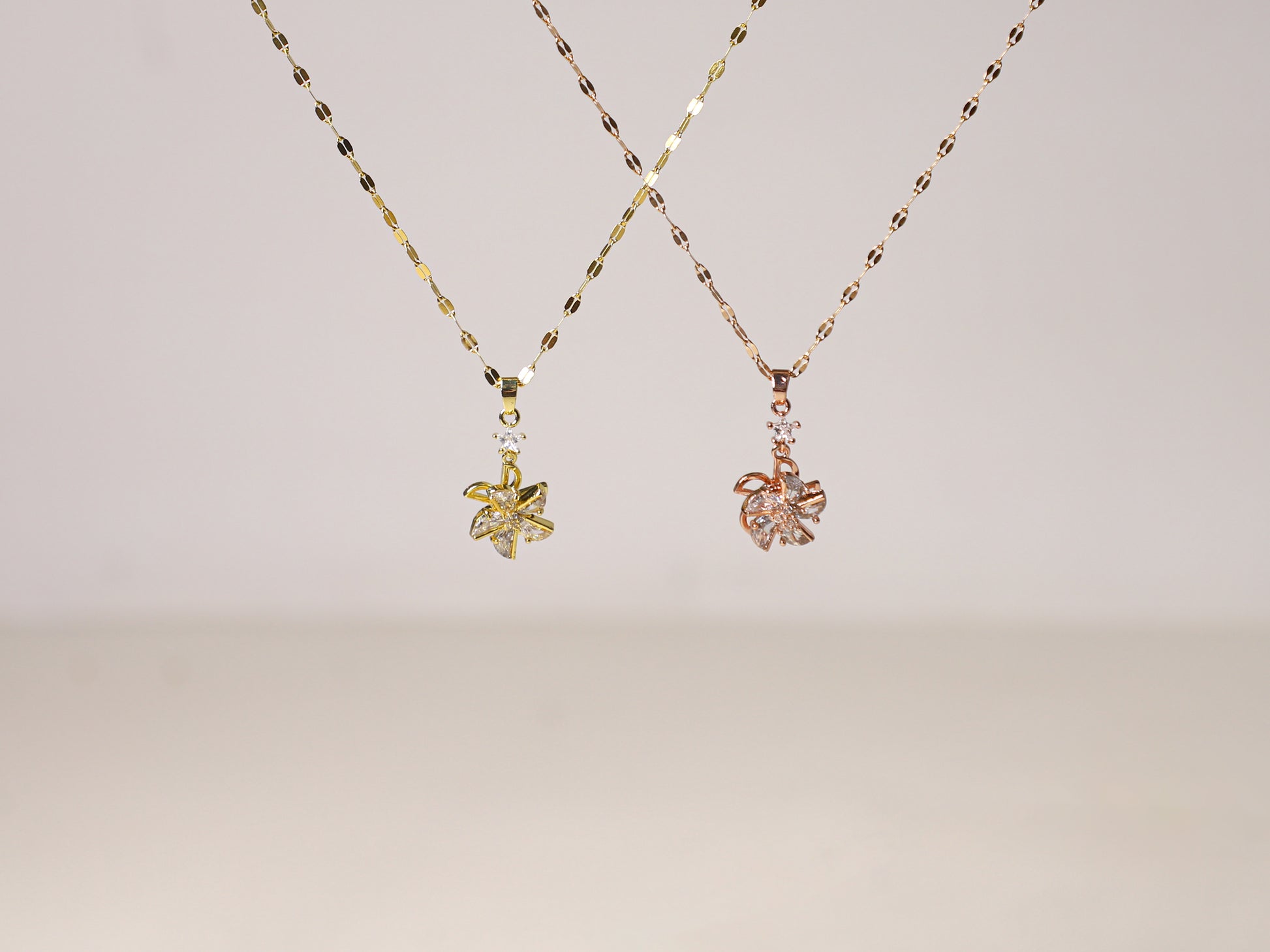 edoa Spin Windmill Fidget Necklace