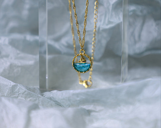 Sailing Boat Pendant Necklace ne0025