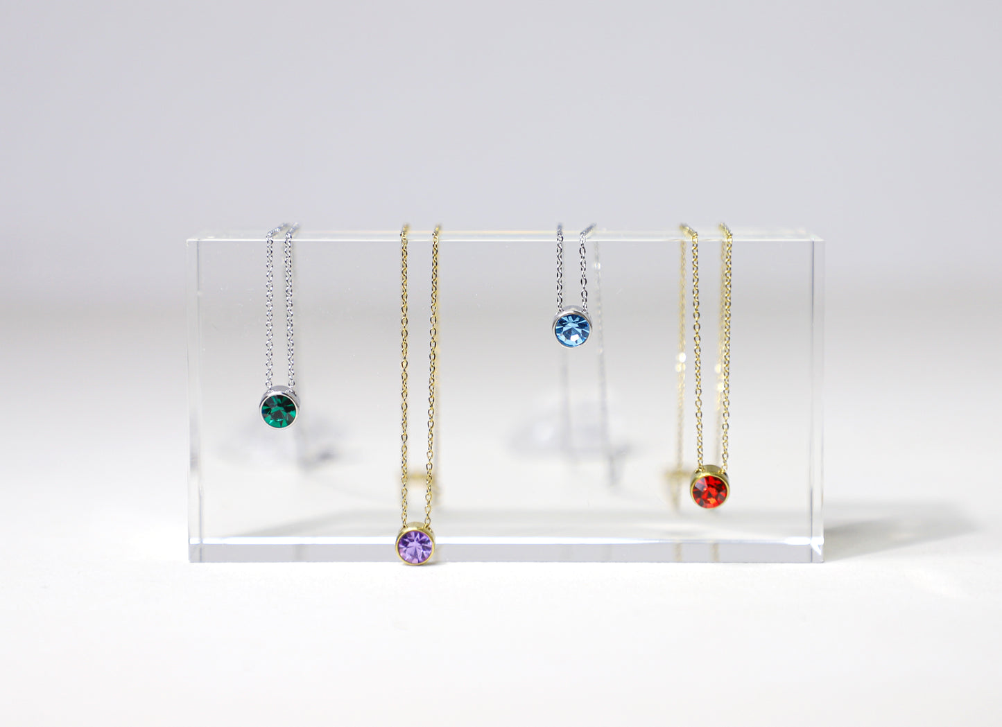 edoa Round Birthstone Necklace
