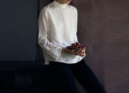 edoa Mulberry Silk Habutae Stand Collar Blouse