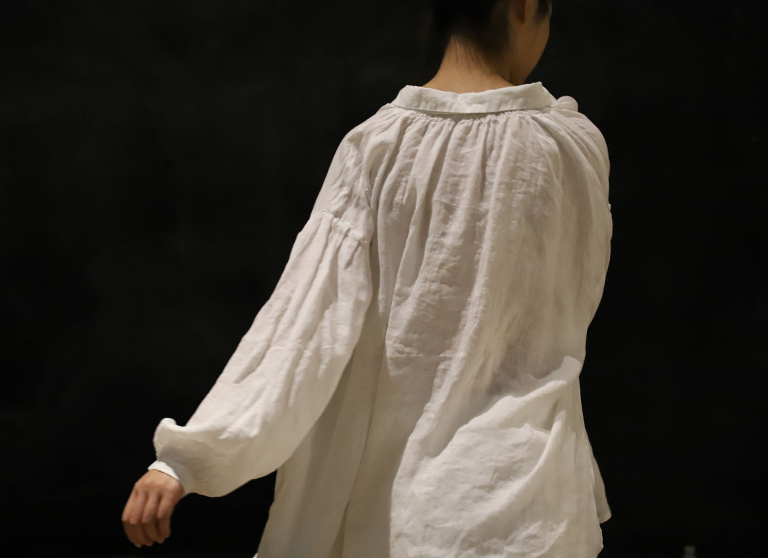 edoa Super Loose Linen Poet Shirt
