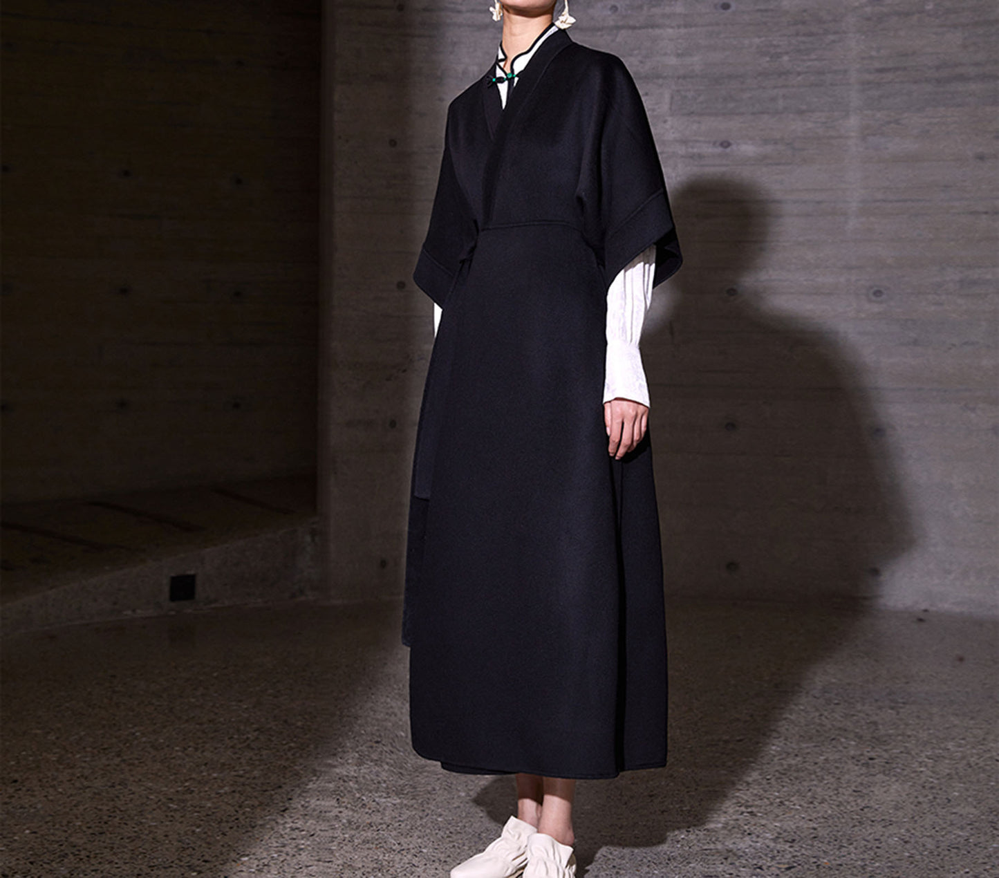 edoa Double Faced Wool Tie Coat 