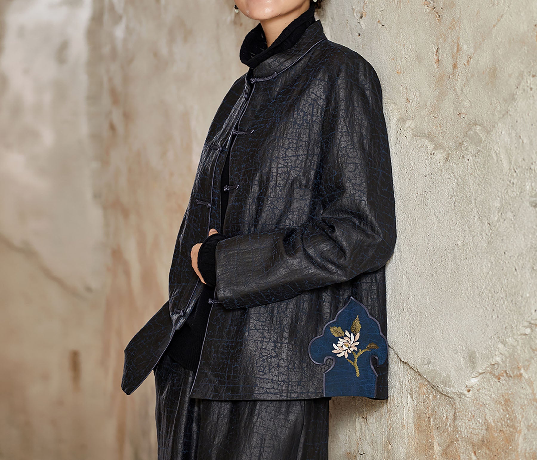 edoa Cracked Mud Silk Short Chinese Jacket with Hand Embroidery