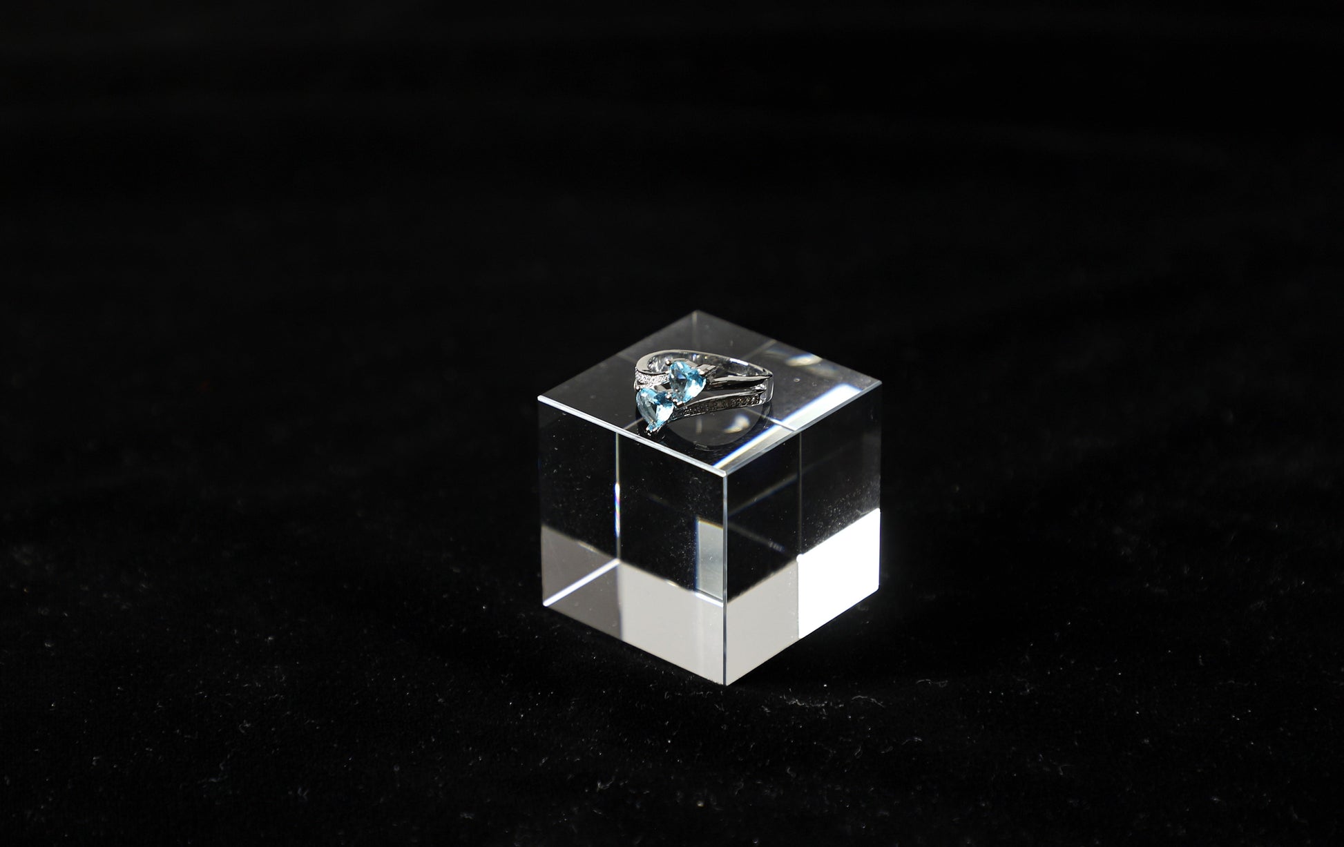 Duo heart ring