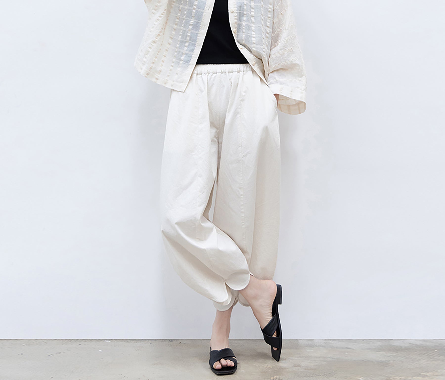 edoa High Density Petal Tulip Pants