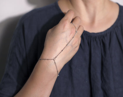 edoa boho style finger chain