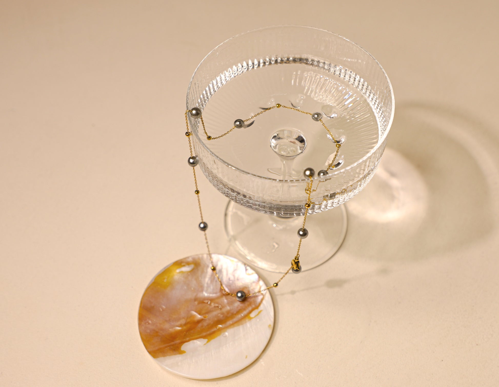 edoa Grey Pearl Station Necklace