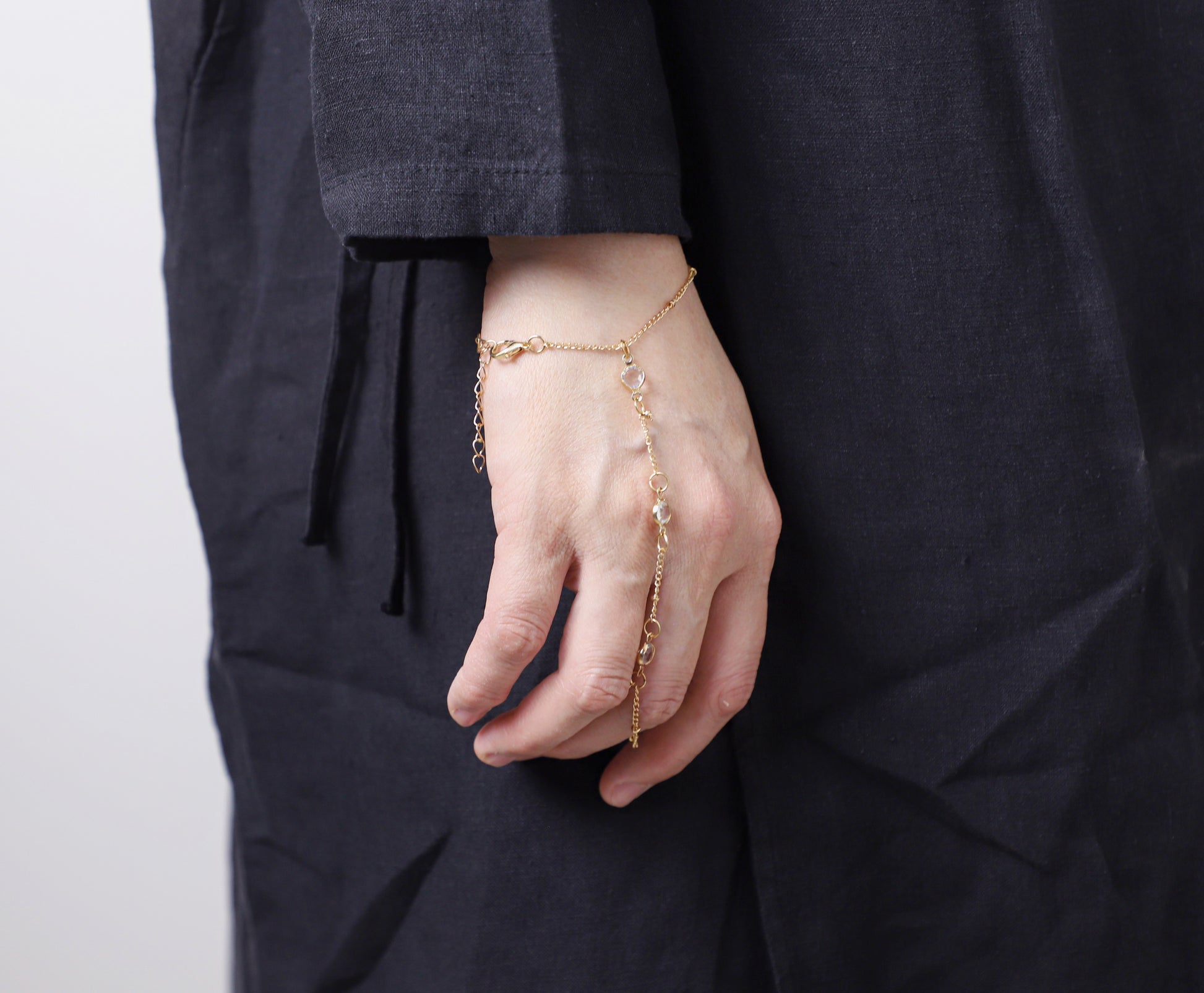 edoa Bohemian Rhinestone Finger Chain