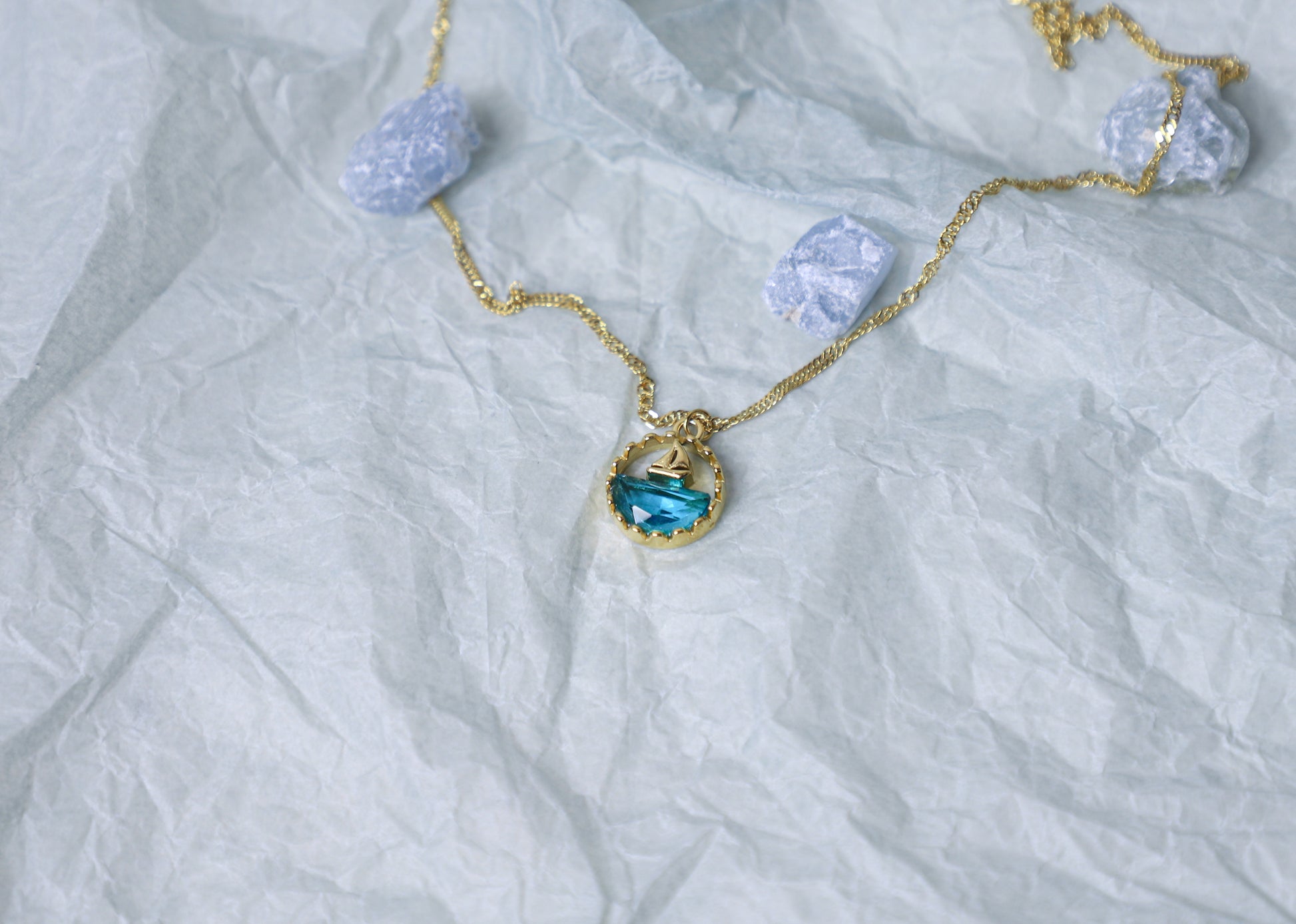 edoa Sailing Boat Pendant Necklace