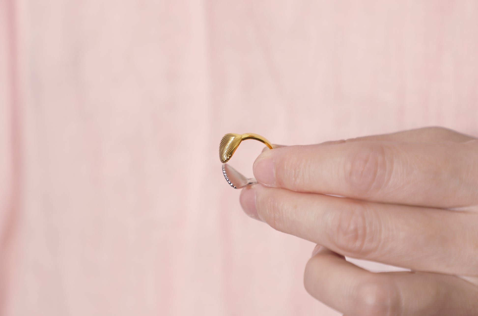 duo scallop ring