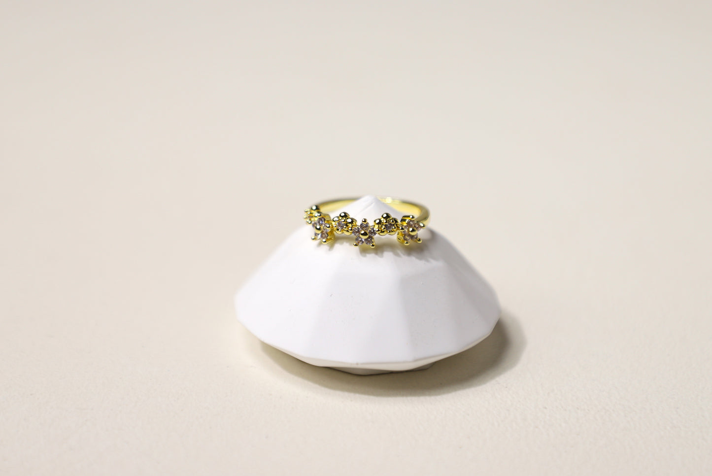 edoa The Vernal Bloom Garland Ring