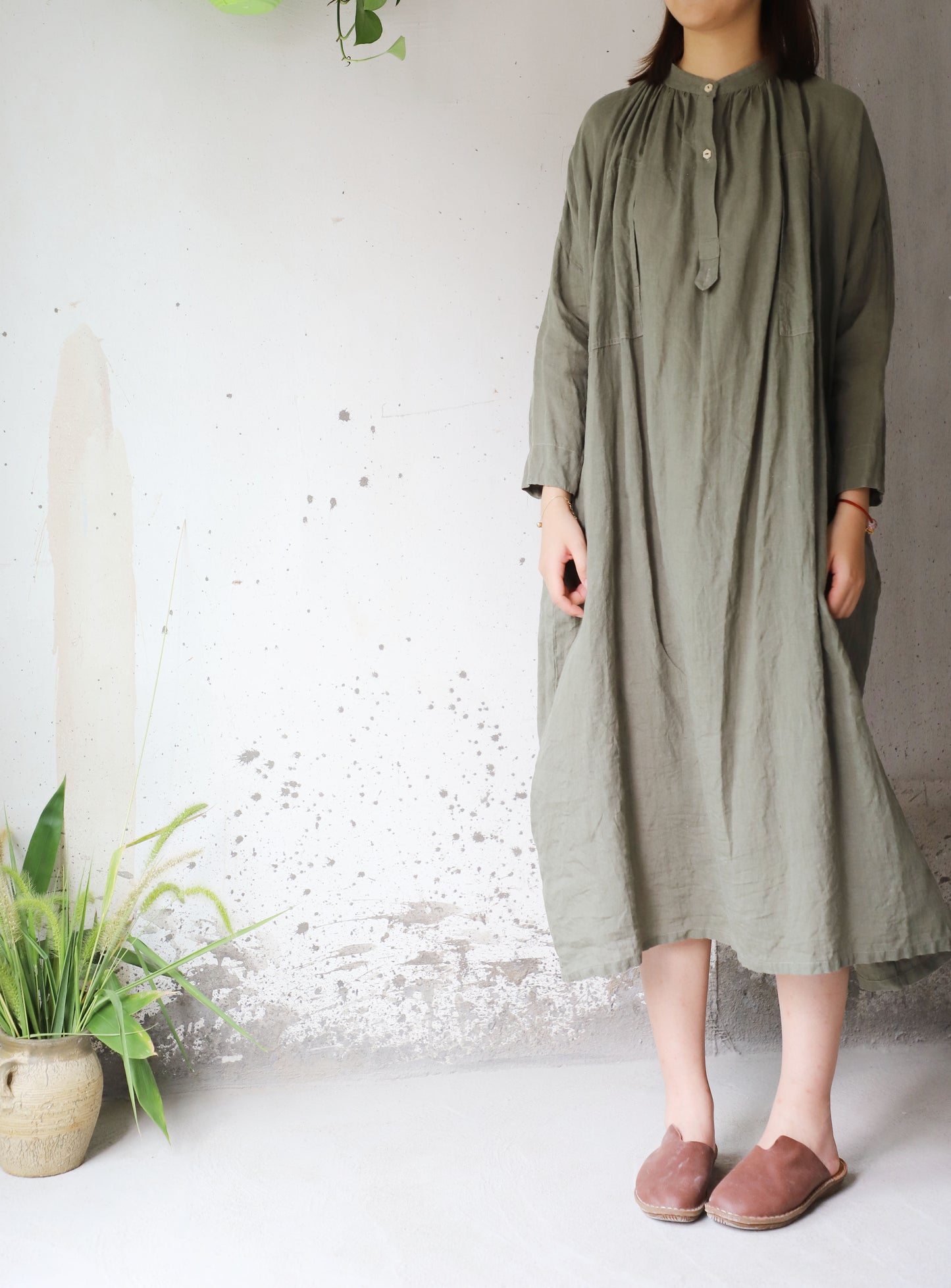 edoa Oversized Linen No-bra Shirtdress