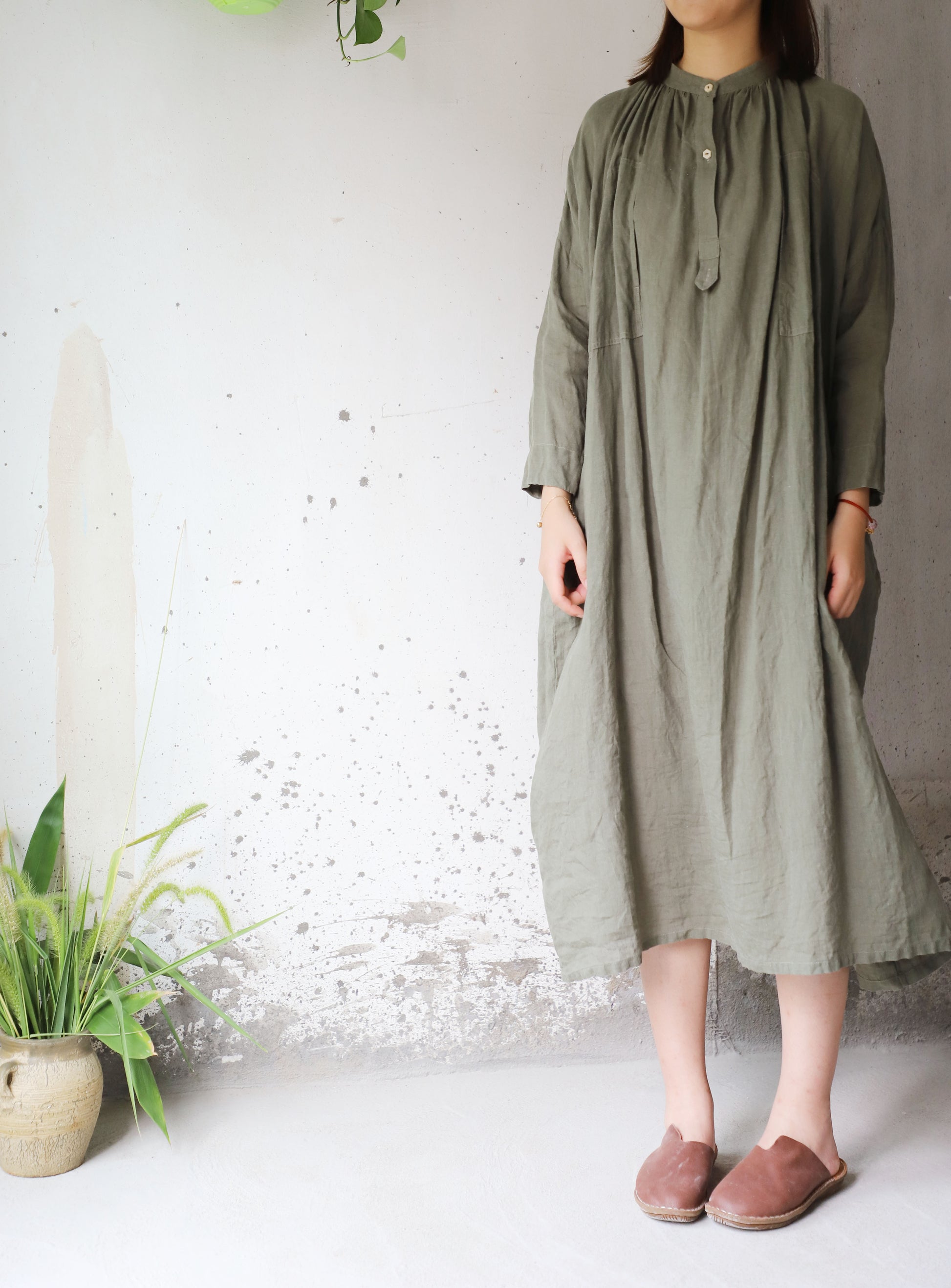edoa Oversized Linen No-bra Shirtdress