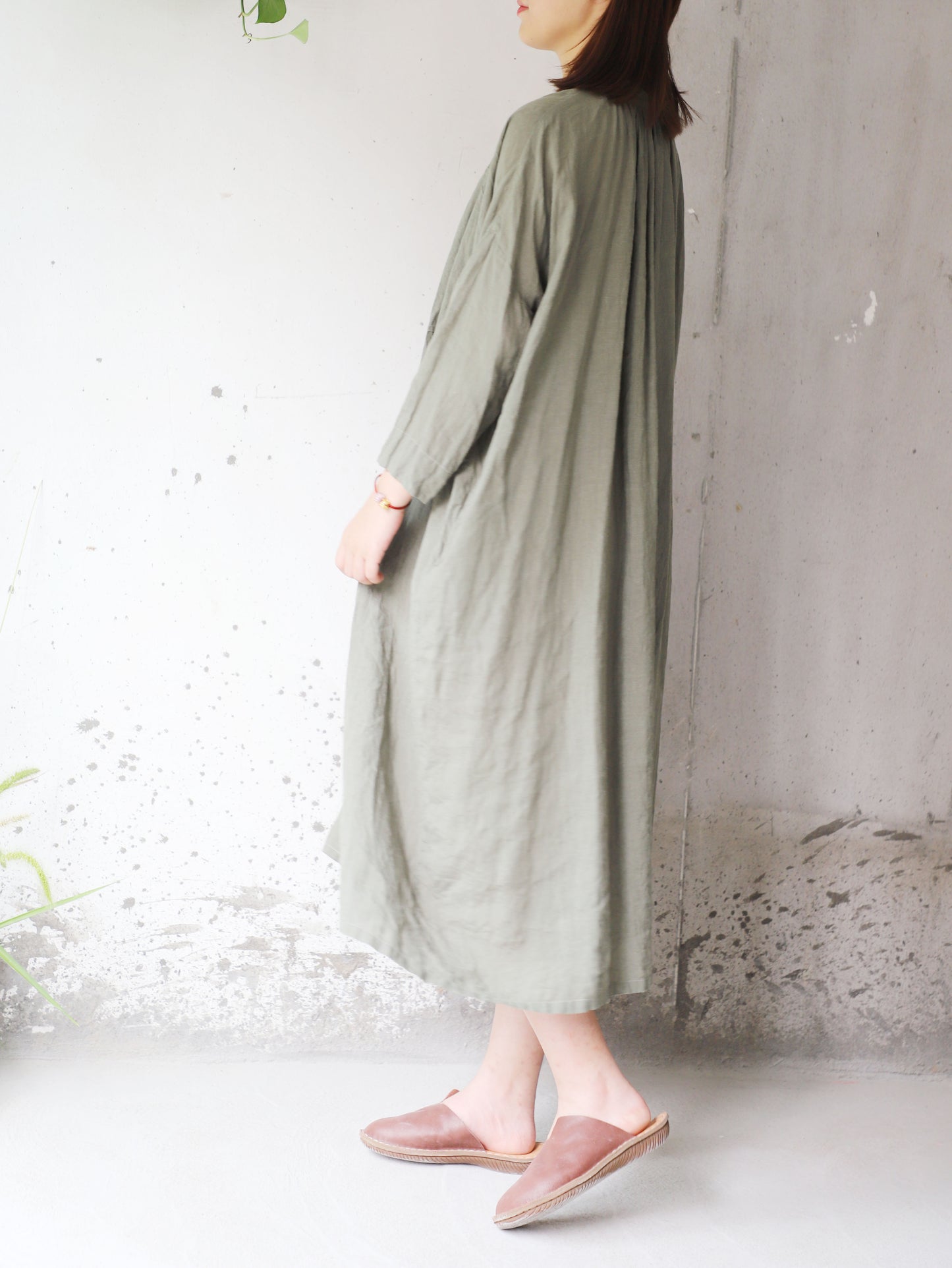 edoa Oversized Linen No-bra Shirtdress