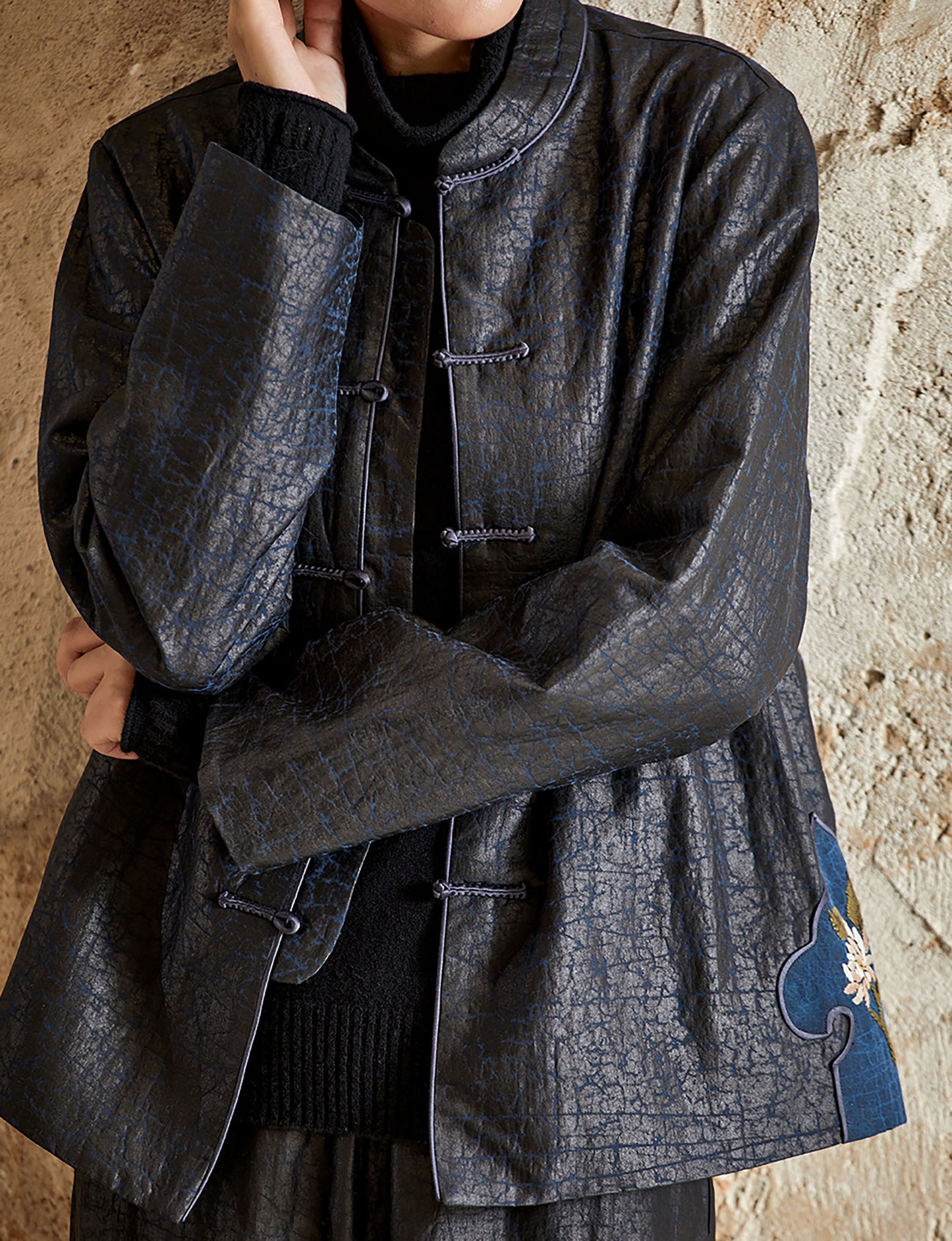 edoa Cracked Mud Silk Short Chinese Jacket with Hand Embroidery