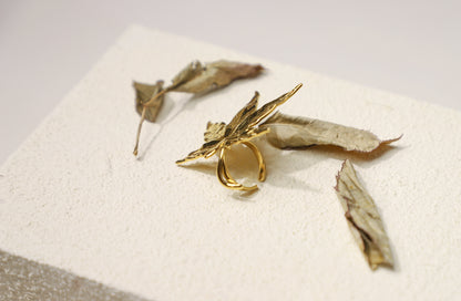 maple leaf ring