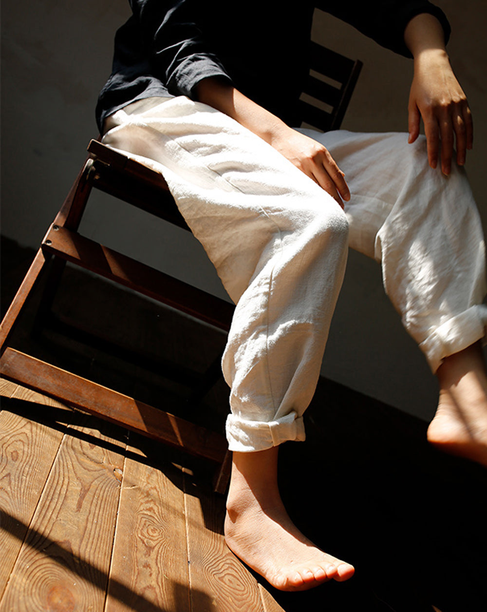 edoa Slightly Tapered Linen Pants