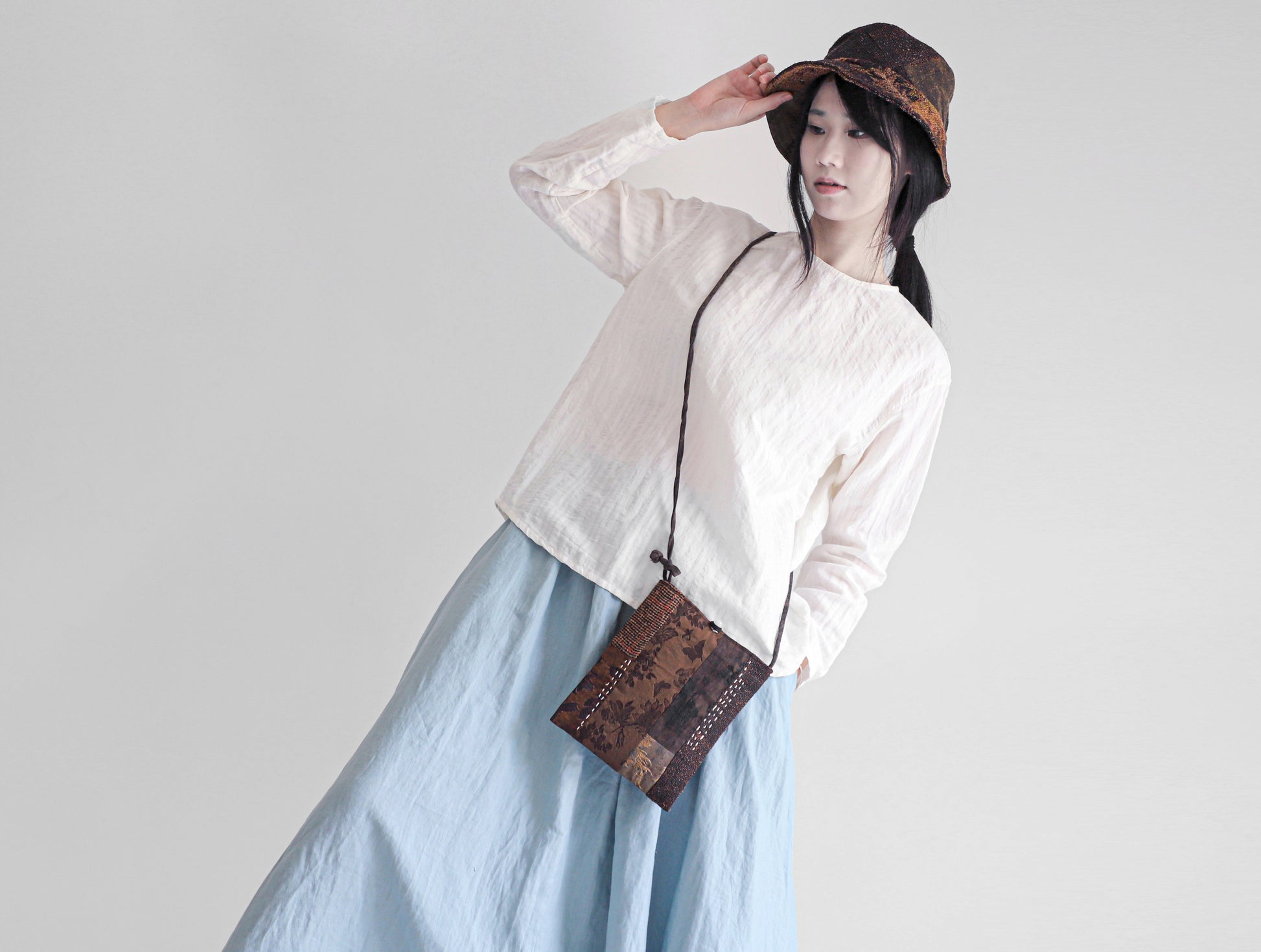 edoa mud silk crossbody bag