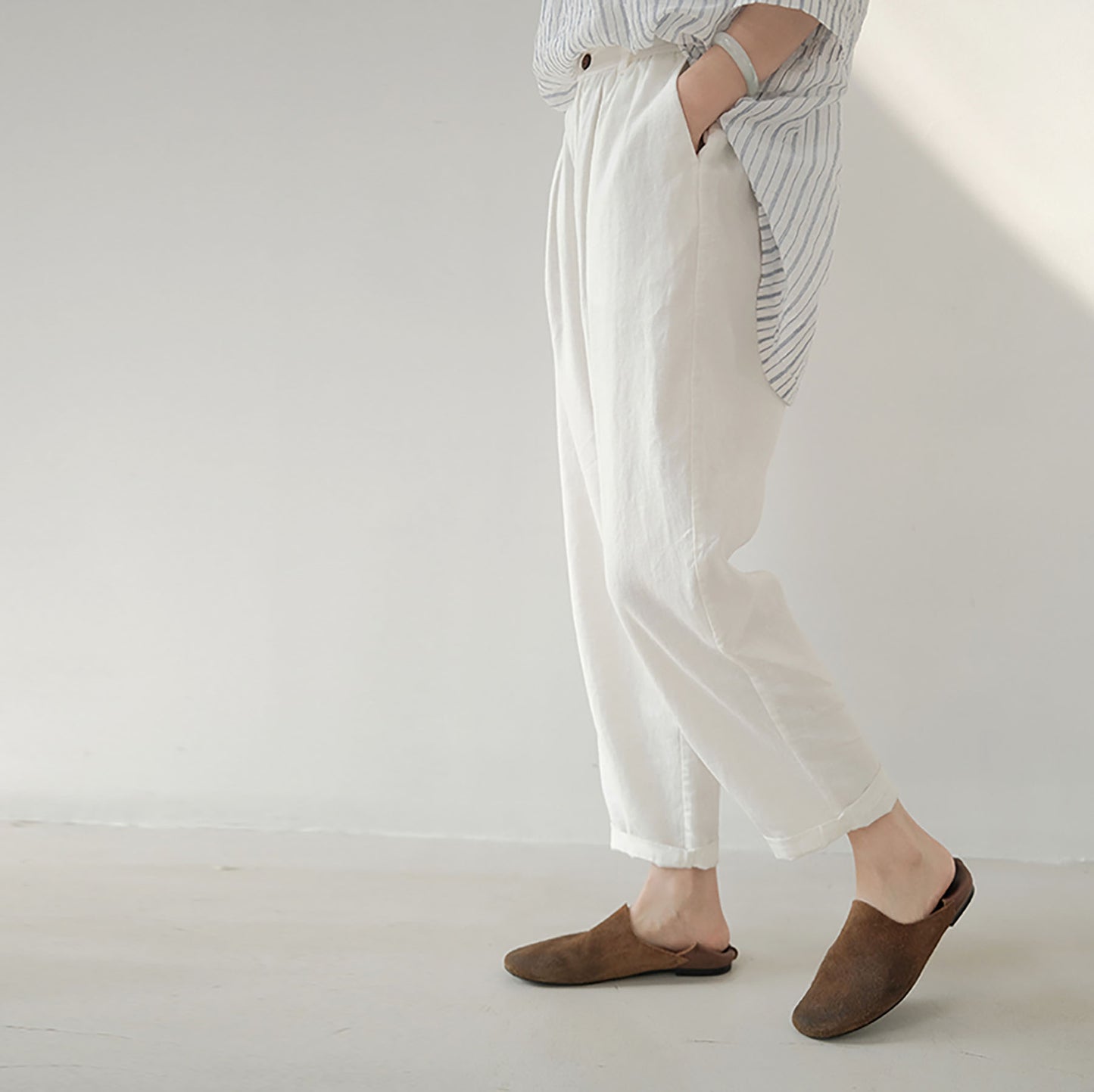 edoa Linen Tapered Pants