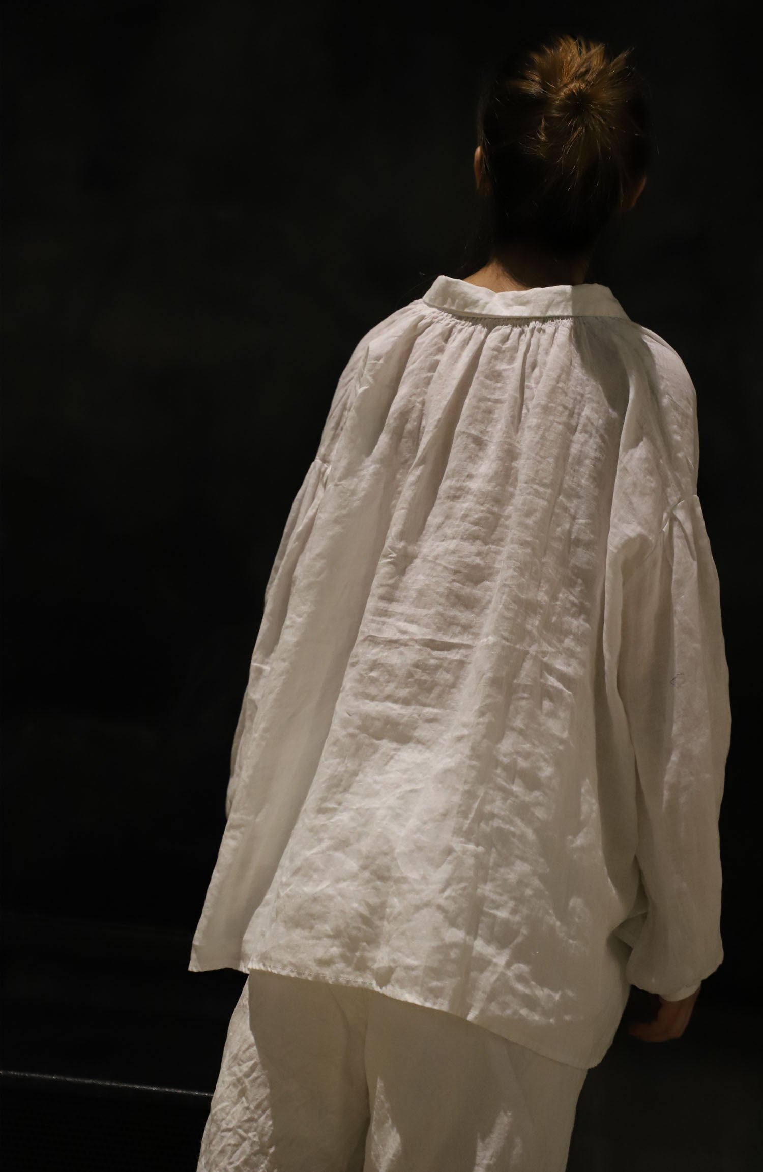 edoa Super Loose Linen Poet Shirt