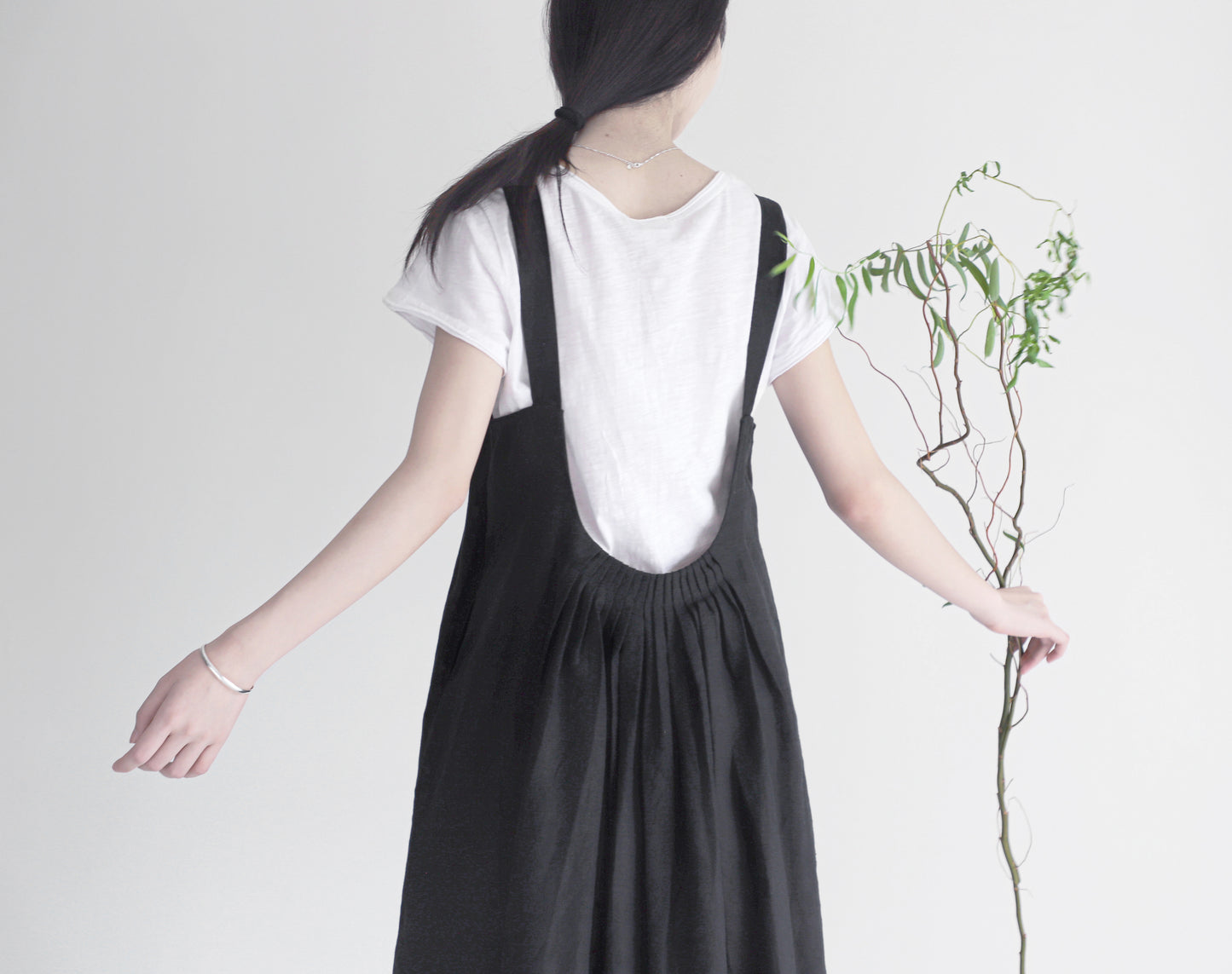 edoa linen pleated overall dress