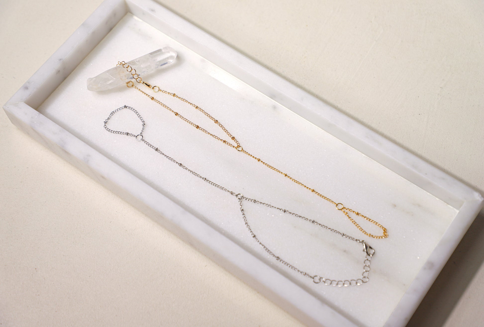 edoa boho style finger chain