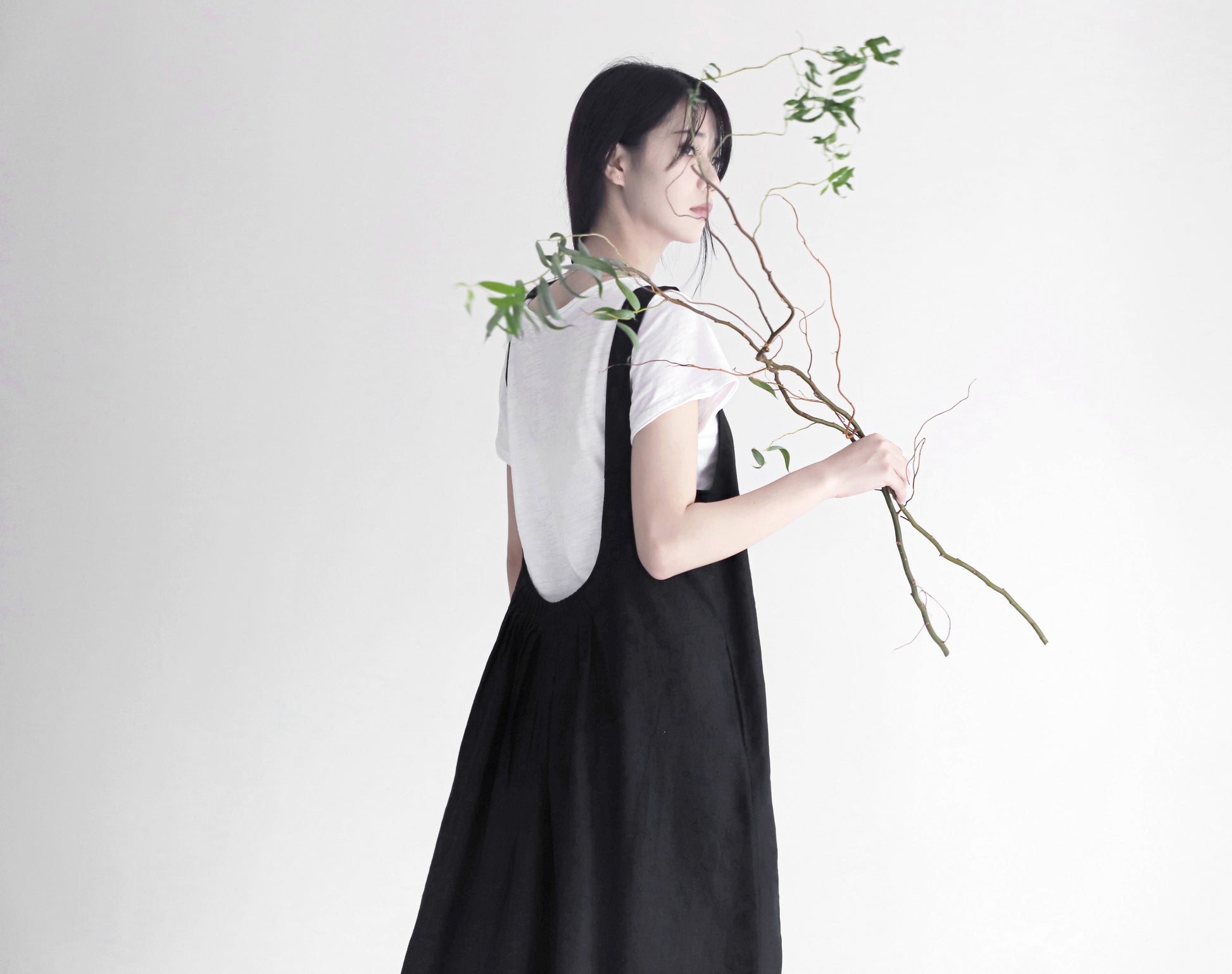 edoa linen pleated overall dress