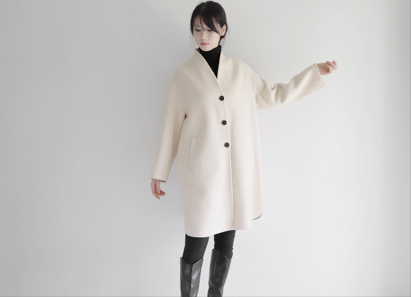 edoa white double faced wool coat