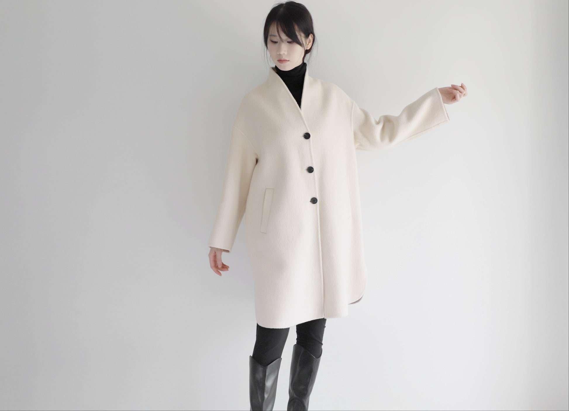 edoa white double faced wool coat