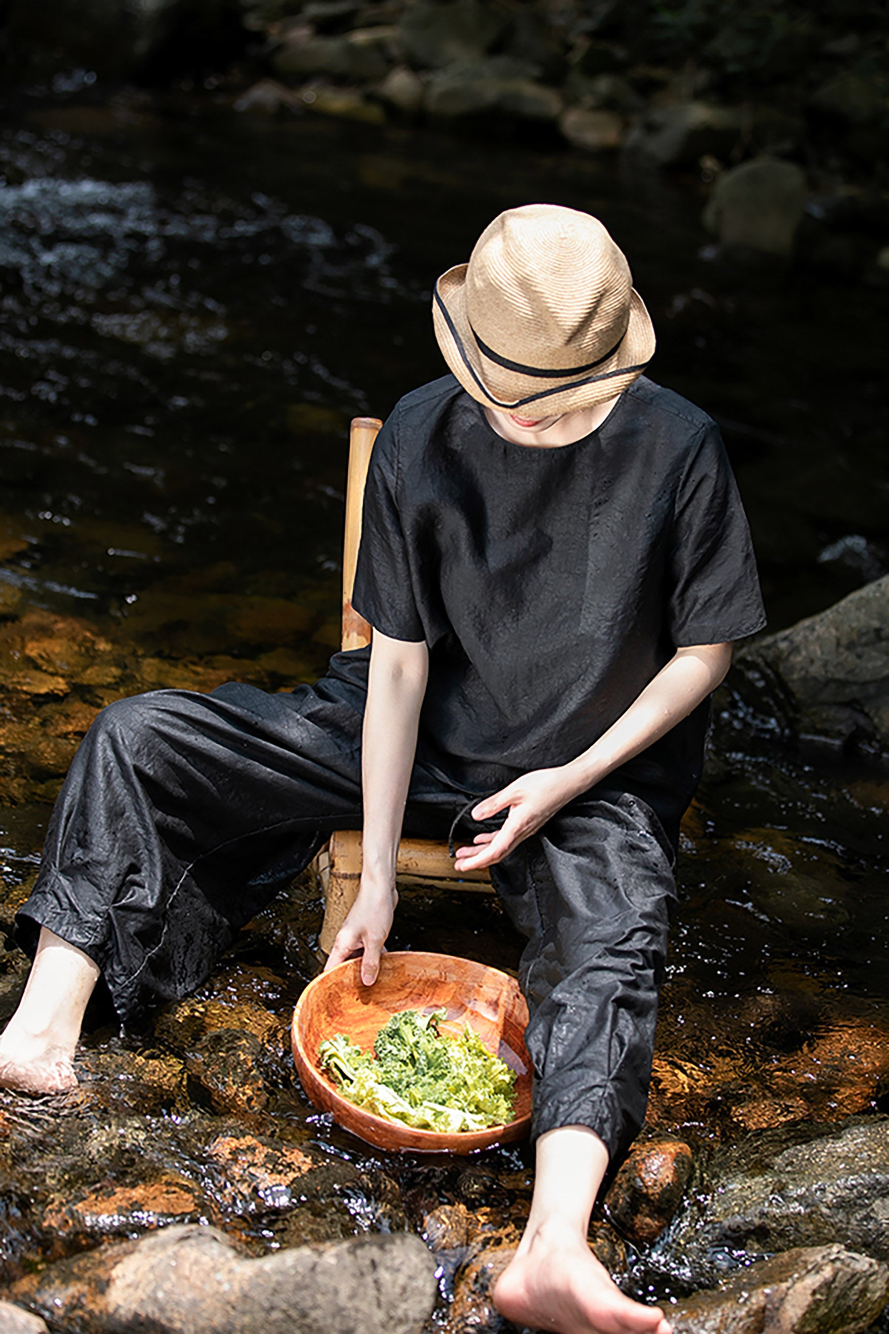 edoa Cracked Mud Silk Tapered Pants