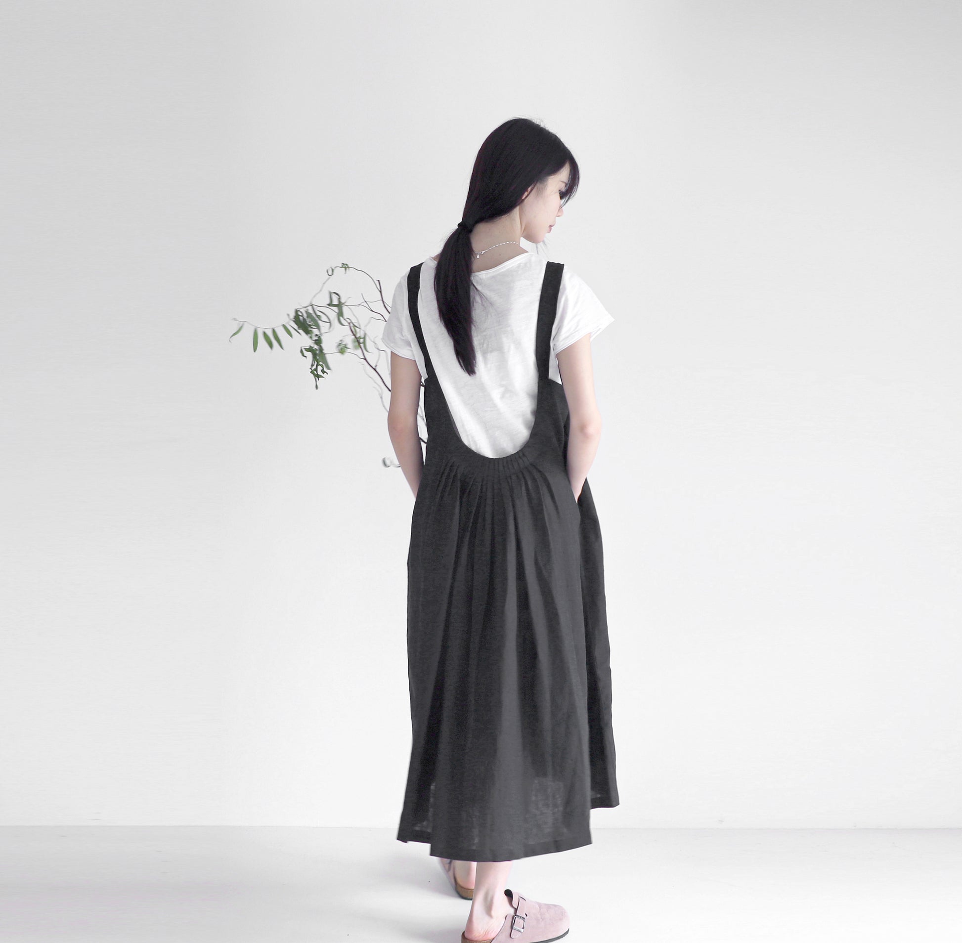 edoa linen pleated overall dress